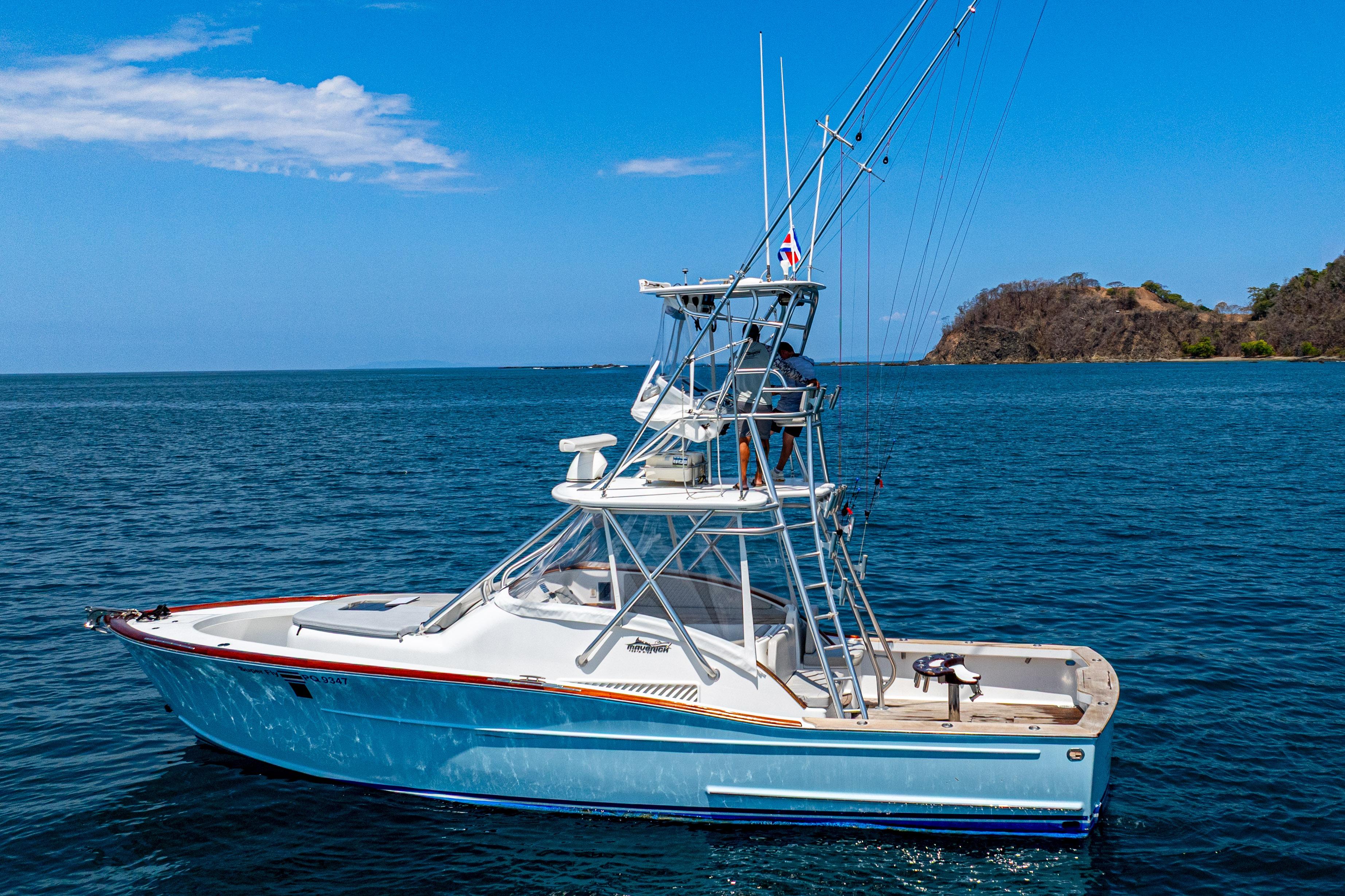 2018 Maverick Yachts Costa Rica 36 Walkaround