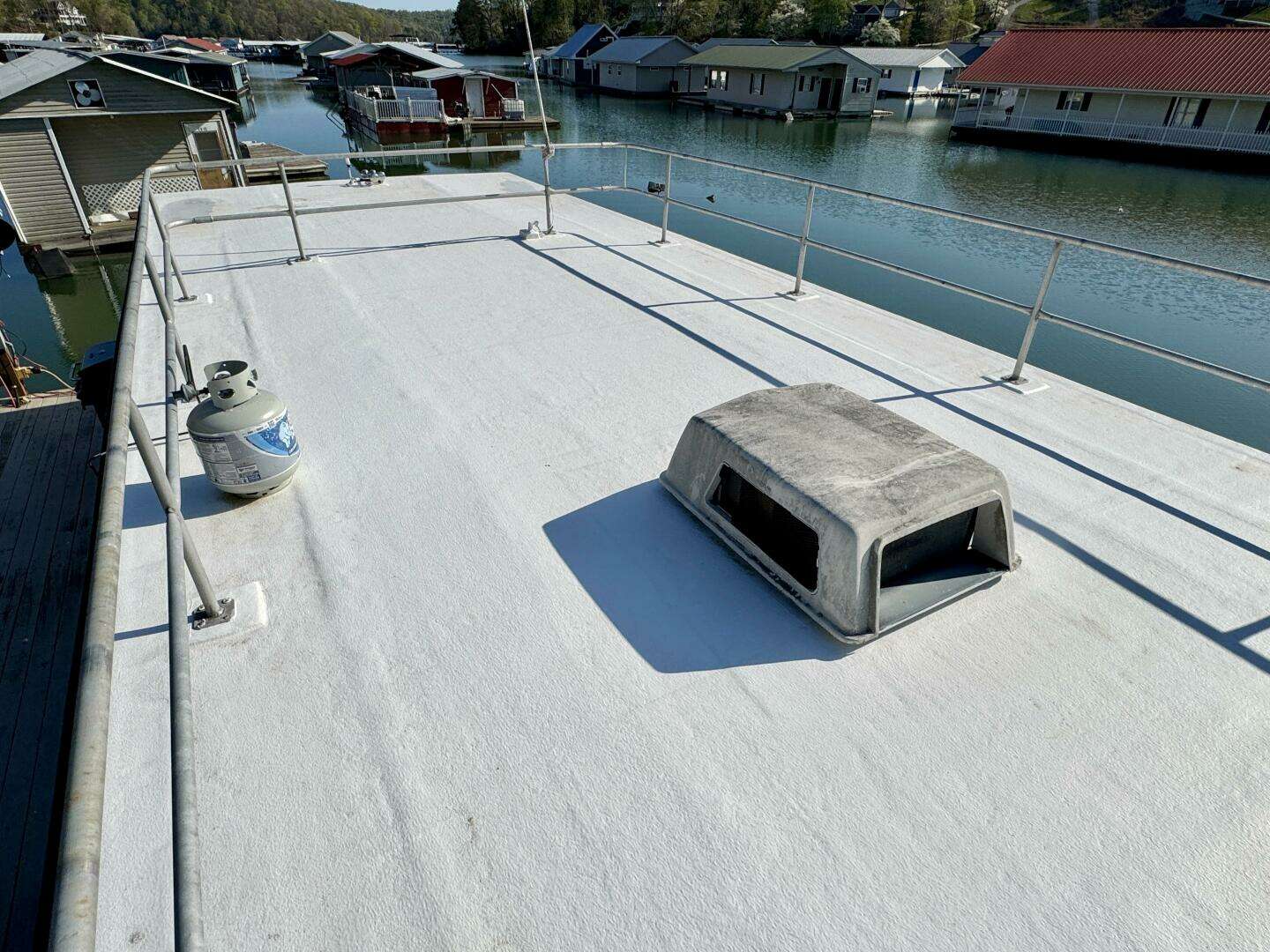 1977 Sumerset 14 x 58 Aluminum Hull Houseboat with Catwalks - Image 83