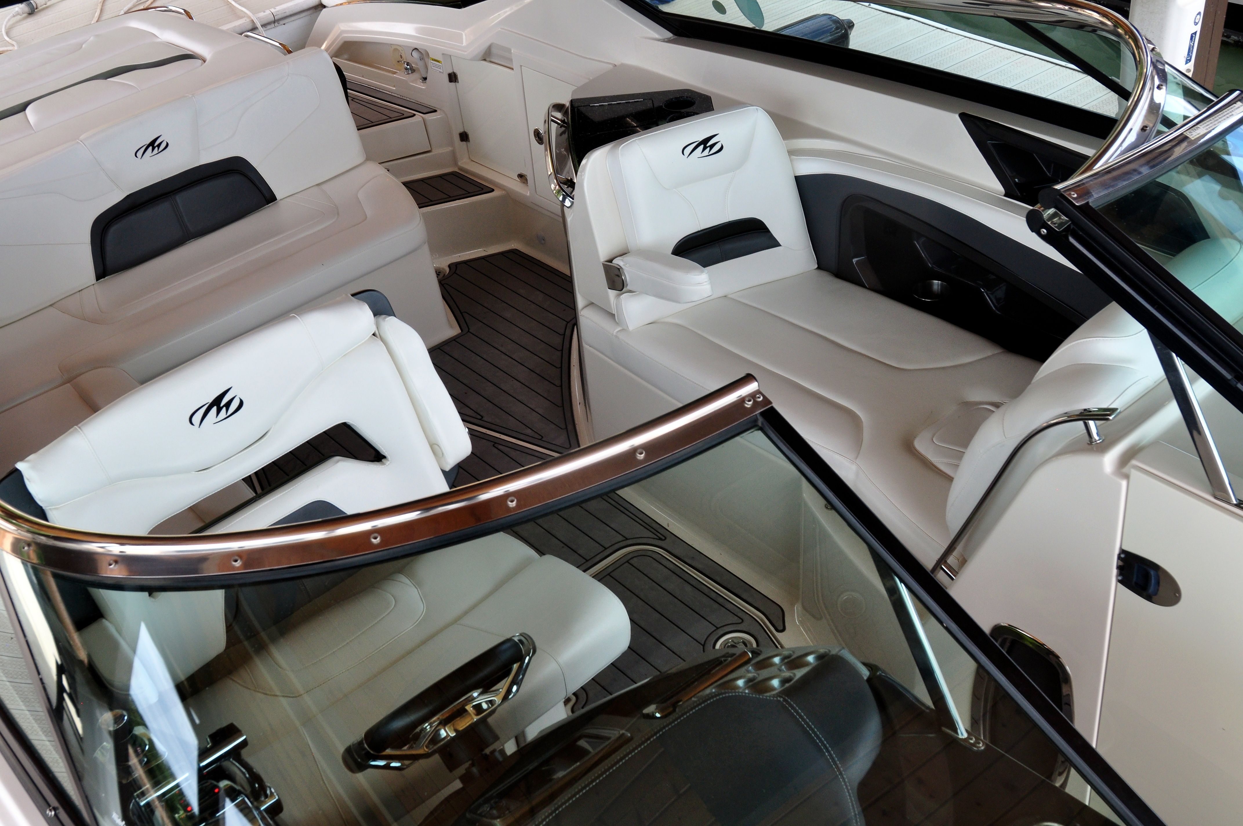 2014 Monterey 328SS Super Sport - 10
