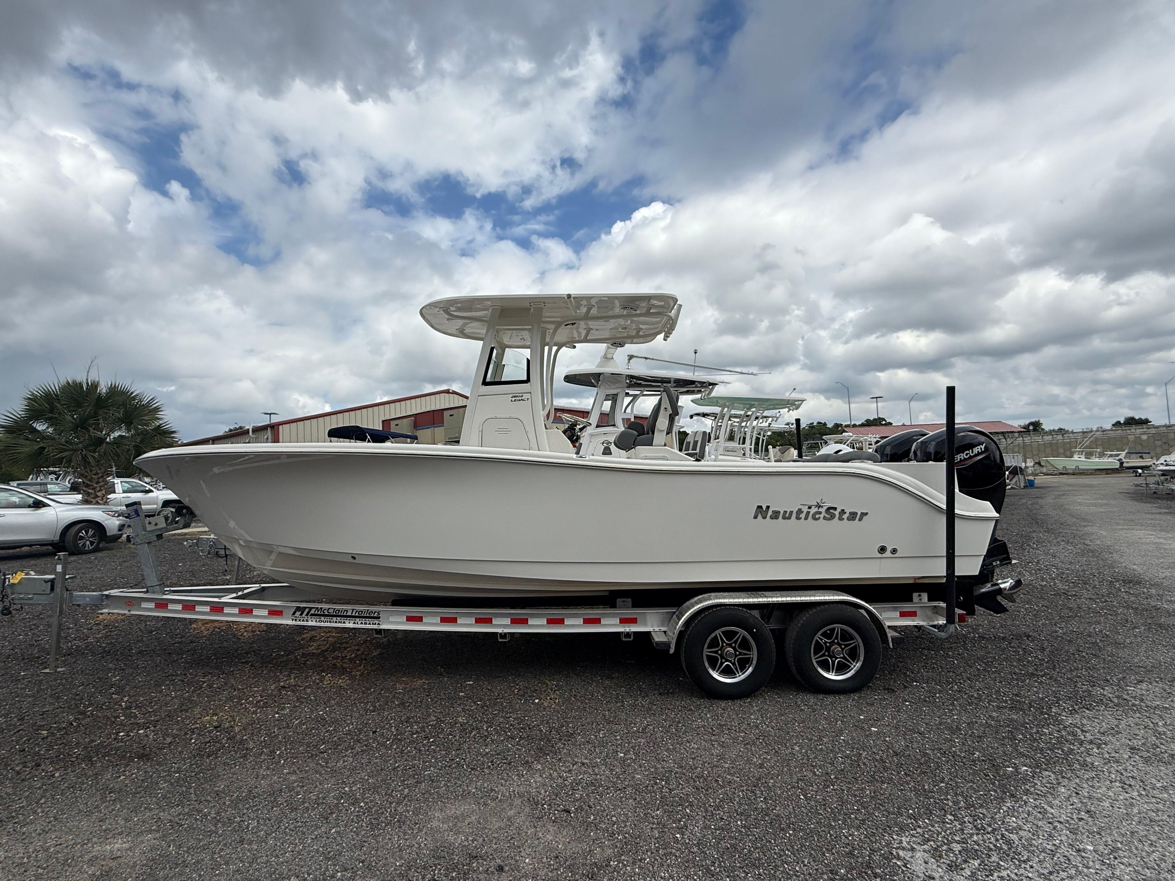 2023 NauticStar 2602 Legacy