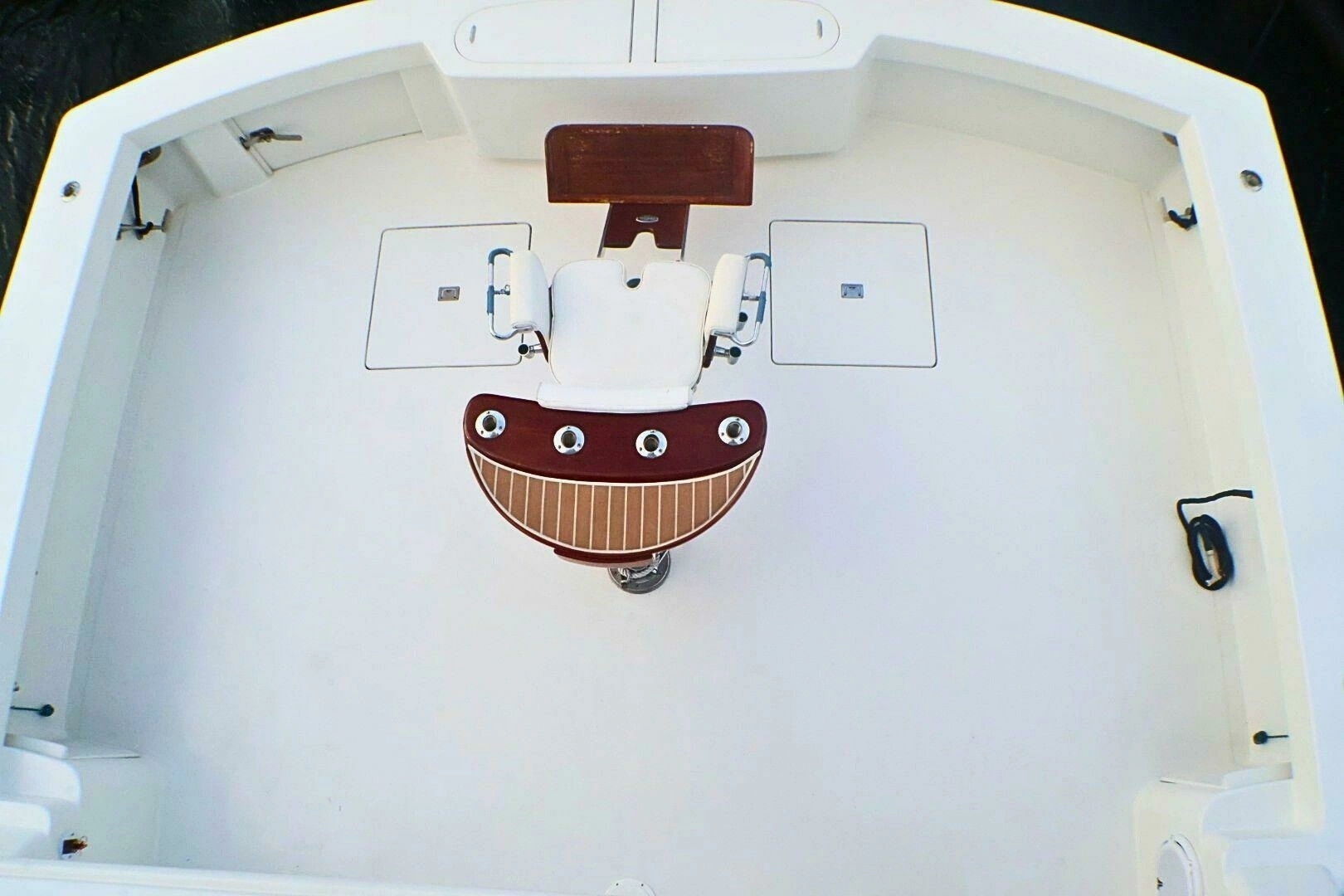 2001 Donzi 73 Sport Yacht - Image 64