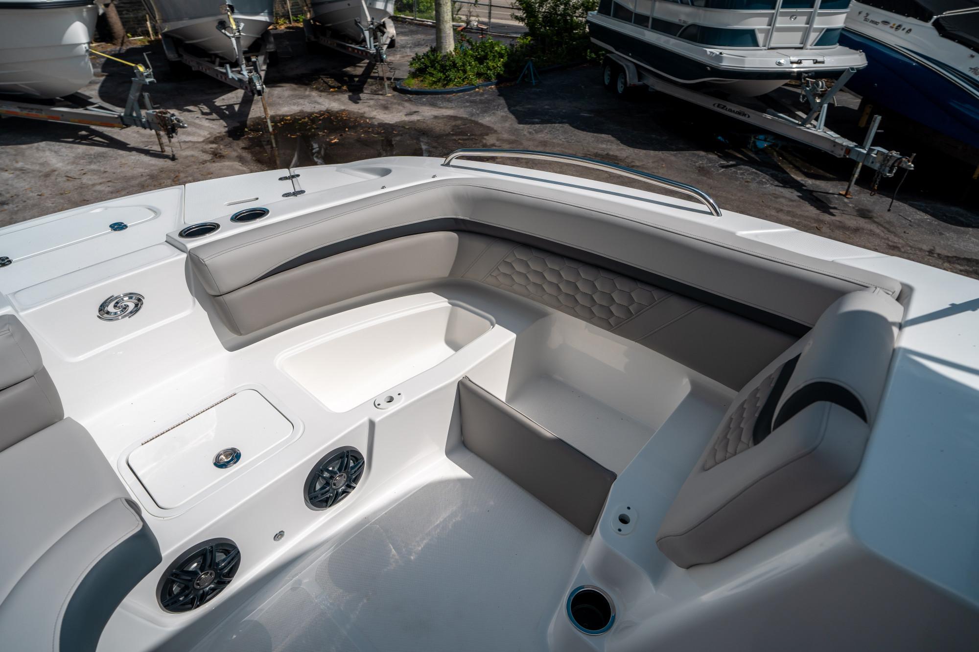 2025 Hurricane SunDeck Sport 192 RL OB - 28