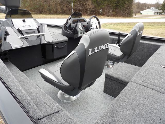 2026 Lund 1975 Renegade - 10