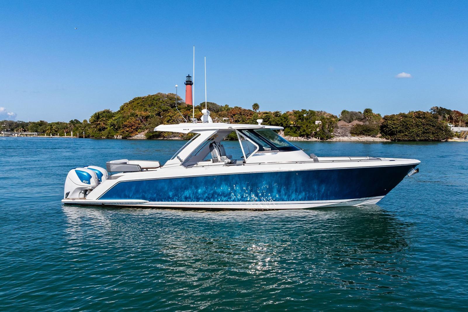 2019 Tiara Yachts 38 LS