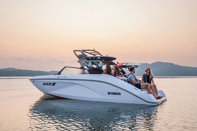2026 Yamaha Boats 222 XD BOTH COLORS AVAILABLE - 6