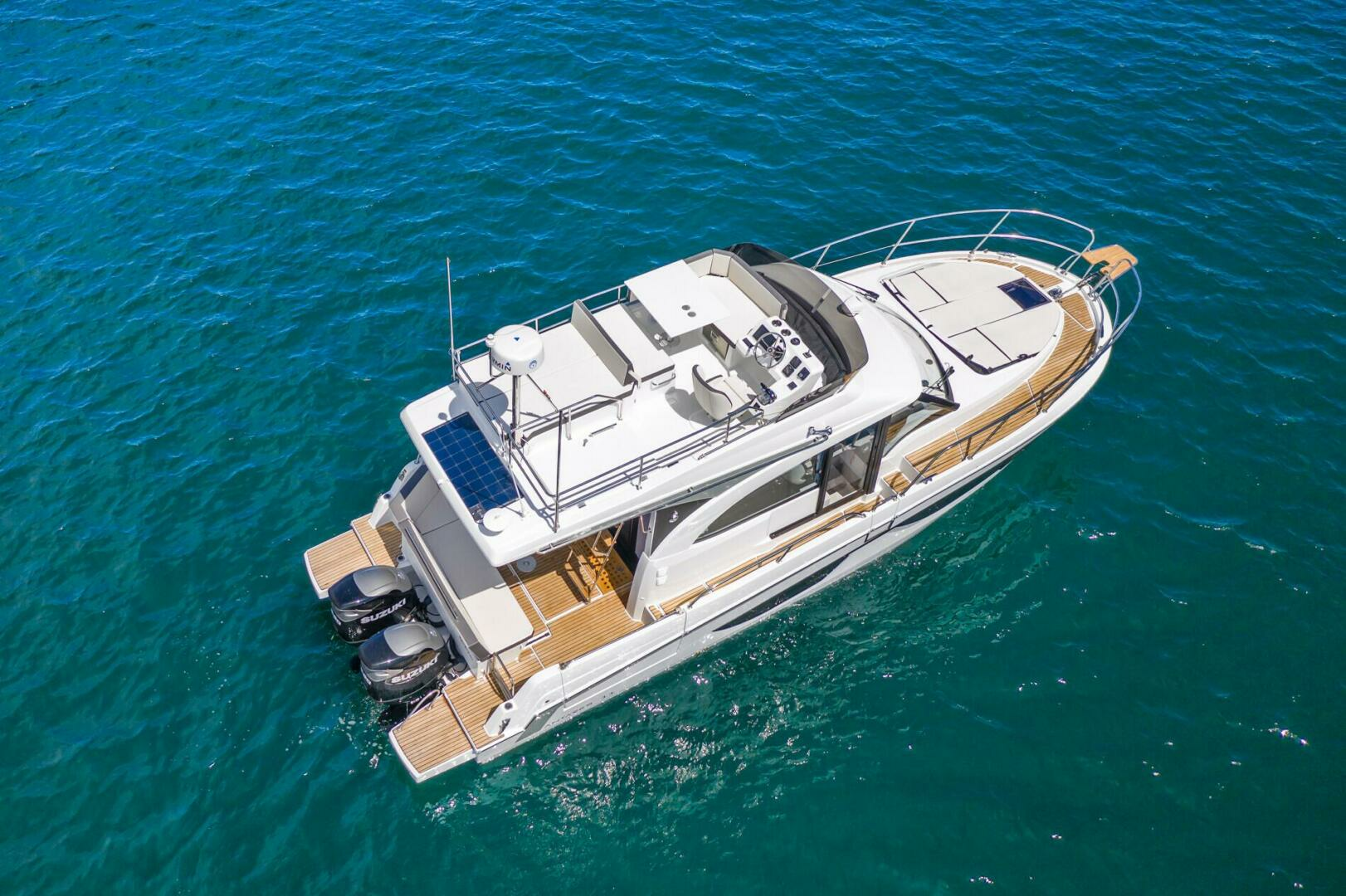 2025 Beneteau Antares 11 Fly - Image 7