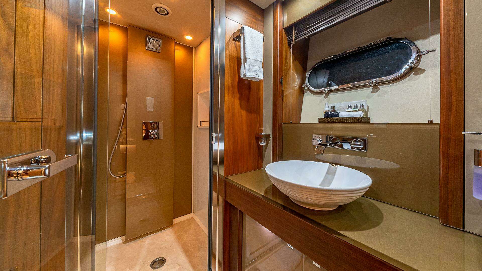2010 Sunseeker — - Image 18