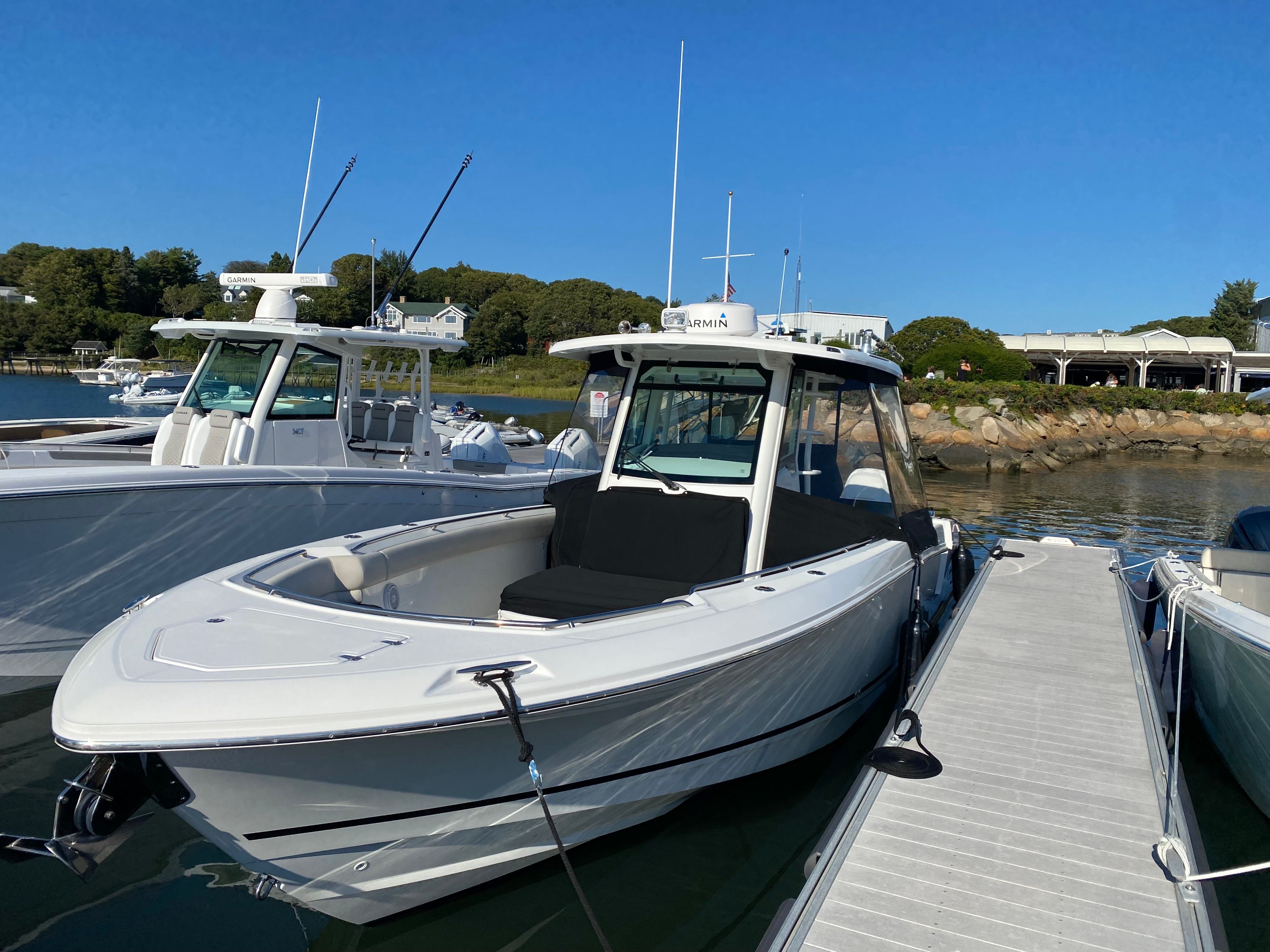 2017 Boston Whaler 33“ Outrage - 4