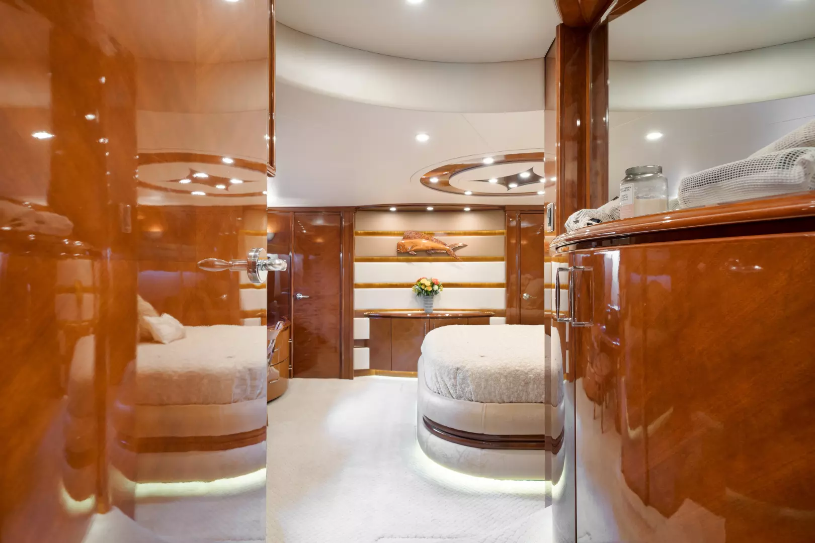 2006 Marquis 65 Pilothouse - Image 27