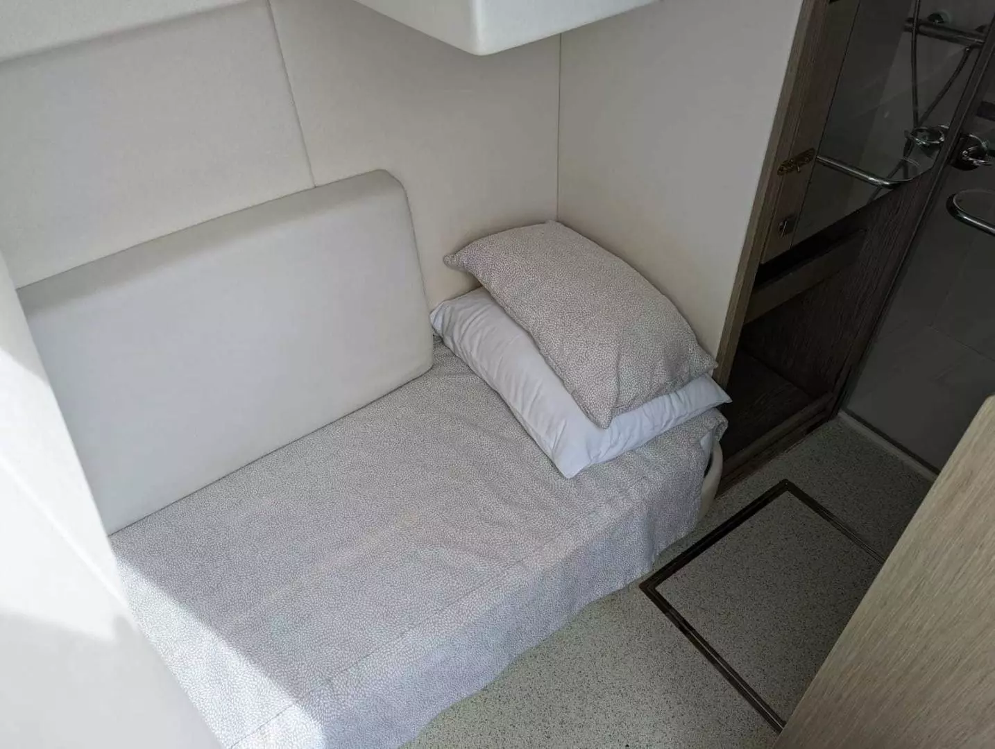 2018 Sunseeker Manhattan 52 - Image 32