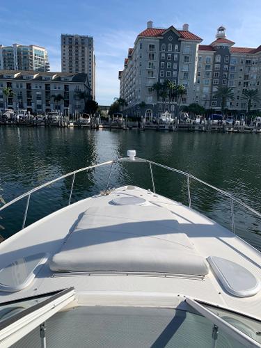 2006 Cruisers Yachts 320 Express - 27