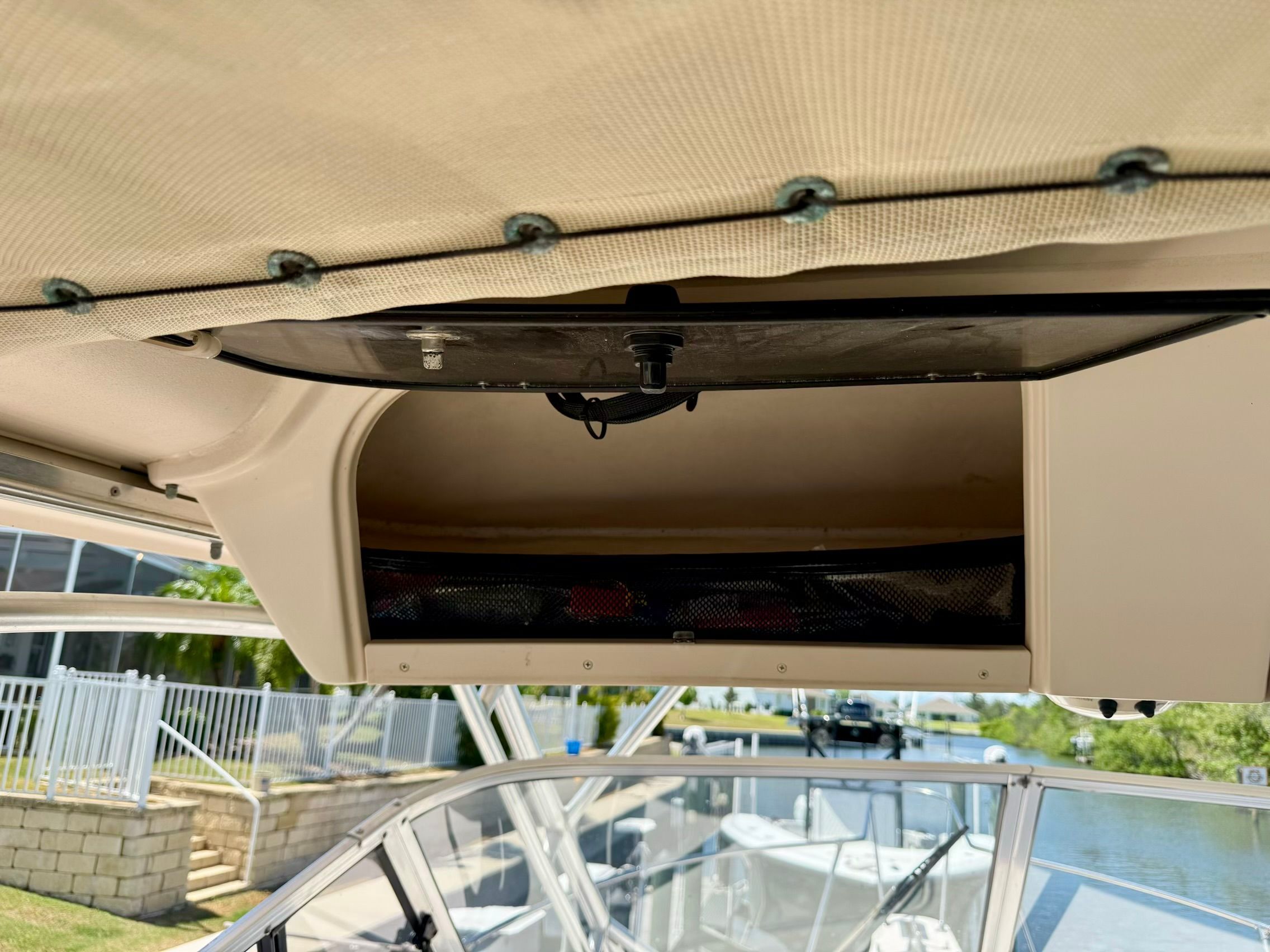 2006 Grady-White Marlin 300 - 14
