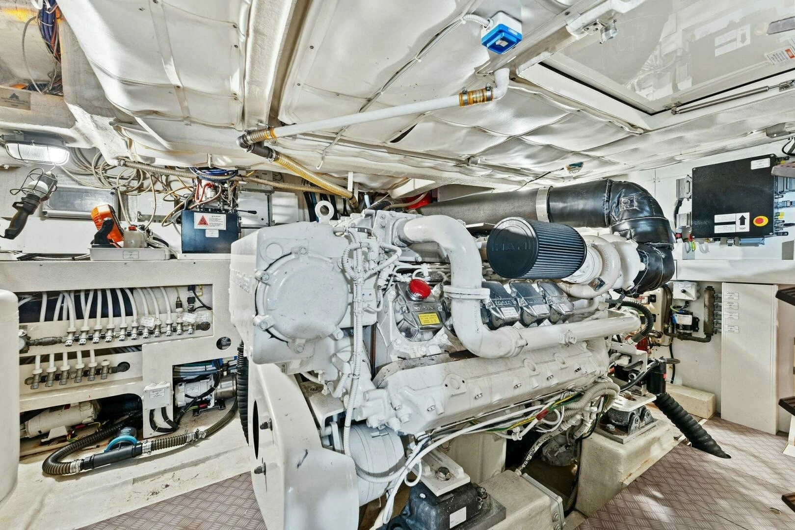 2013 Ferretti Yachts 620 - Image 63