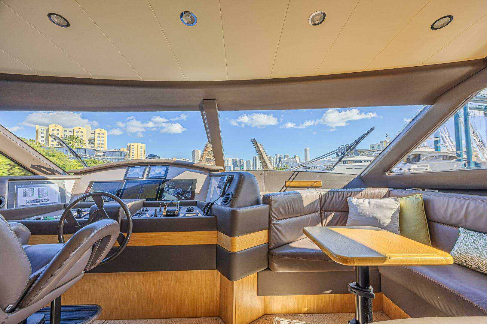 2011 Ferretti Yachts 830 - Image 56