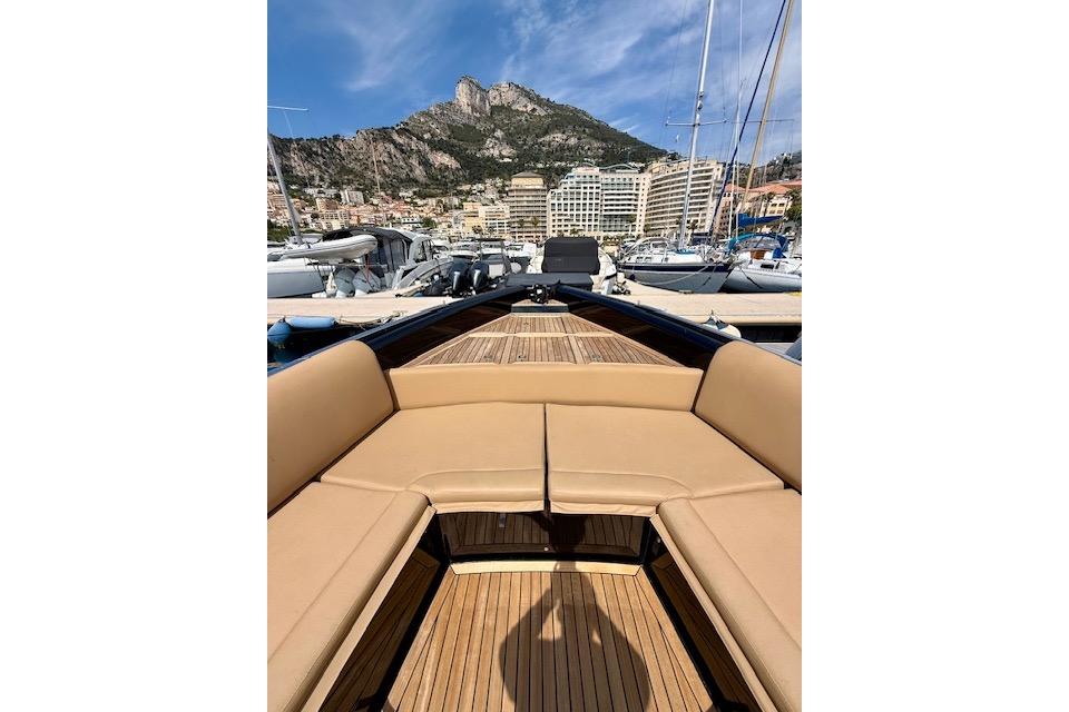 Novamarine BS 120 yacht interior with scenic harbor and mountain view, 2018 model.