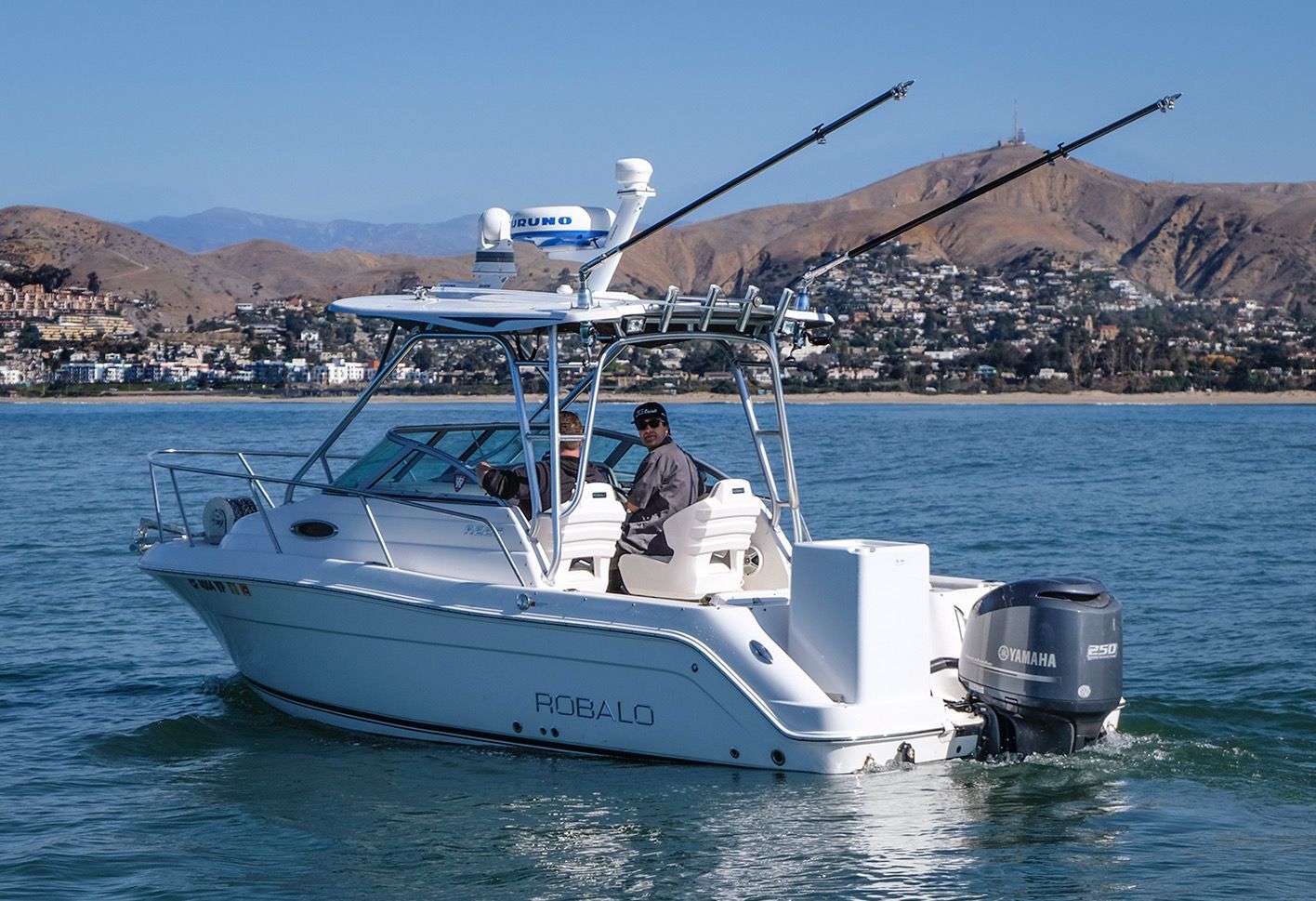 2012 Robalo R225 Walkaround
