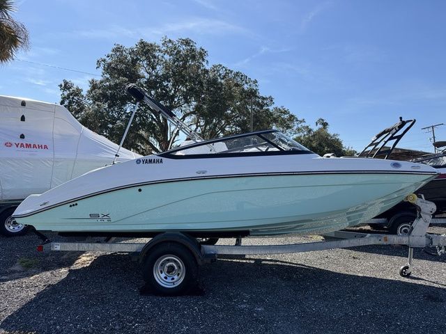2026 Yamaha Boats SX195 - 2