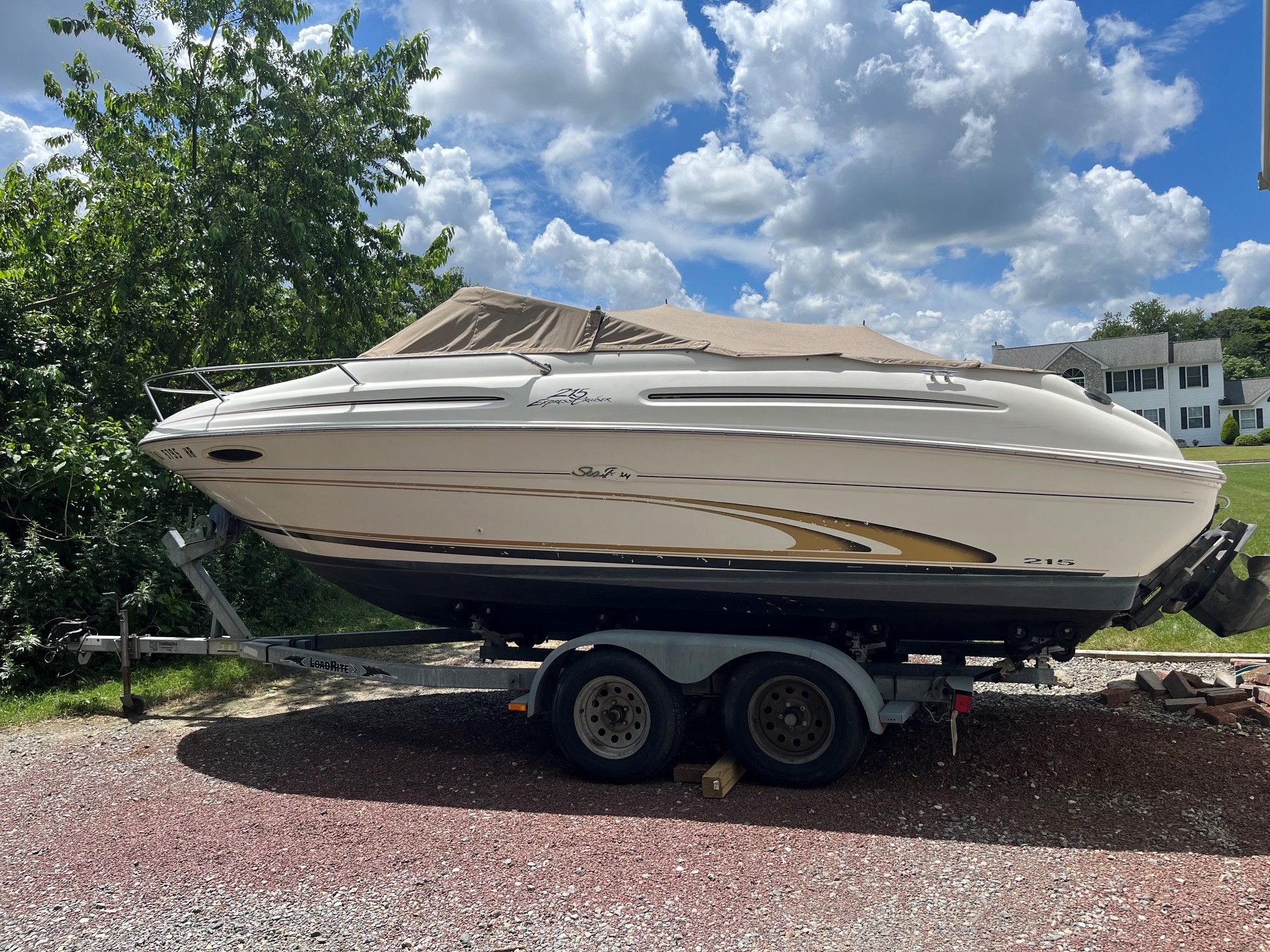 2000 Sea Ray 215 Weekender