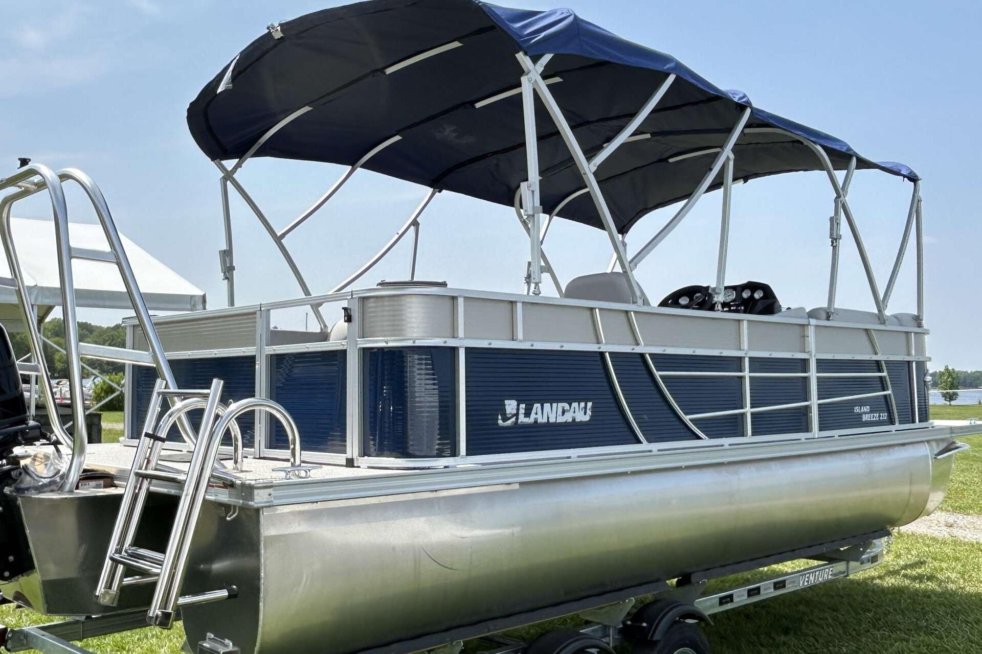 2023 Landau Island Breeze 232 Cruise