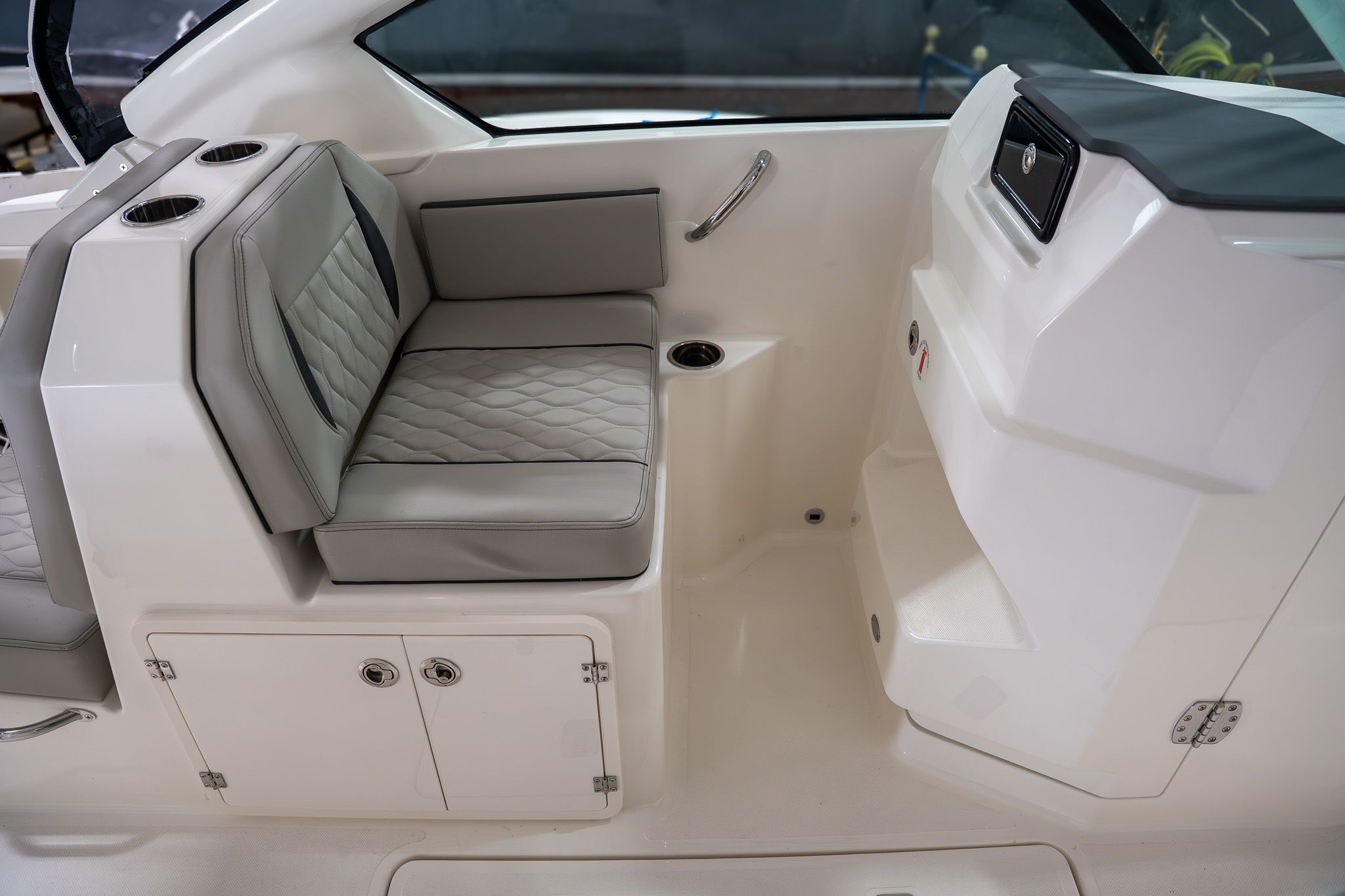 2026 Pursuit DC 266 Dual Console - 14