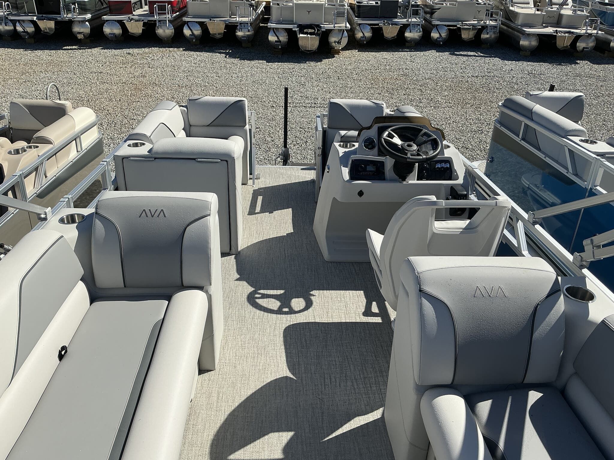 2025 Avalon Venture QUAD LOUNGER-60HP - 5