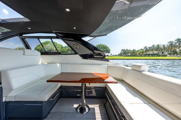 2023 Cruisers Yachts 42 GLS OB - 36