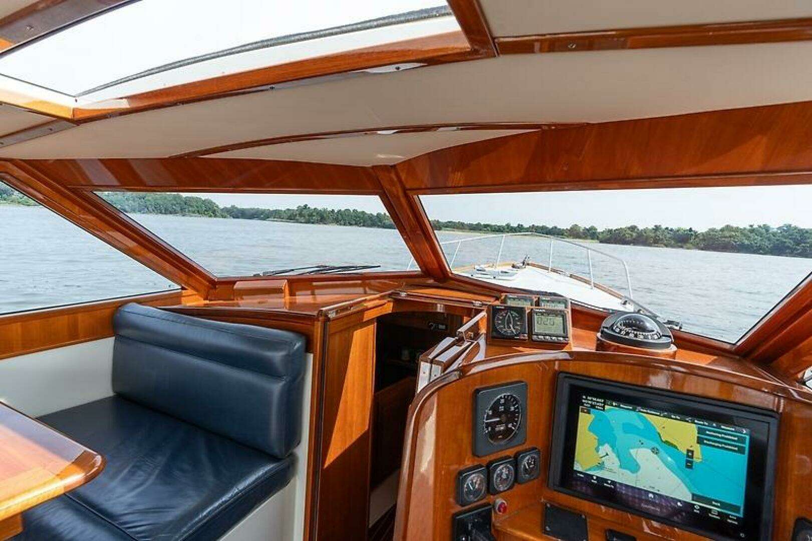 2002 San Juan 38 - Image 36