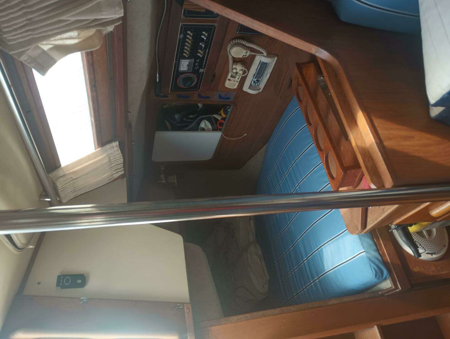 1984 S2 — - Image 6