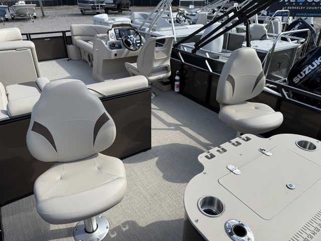 2026 Tahoe Sport 85 - 21 Rear Fish - 20
