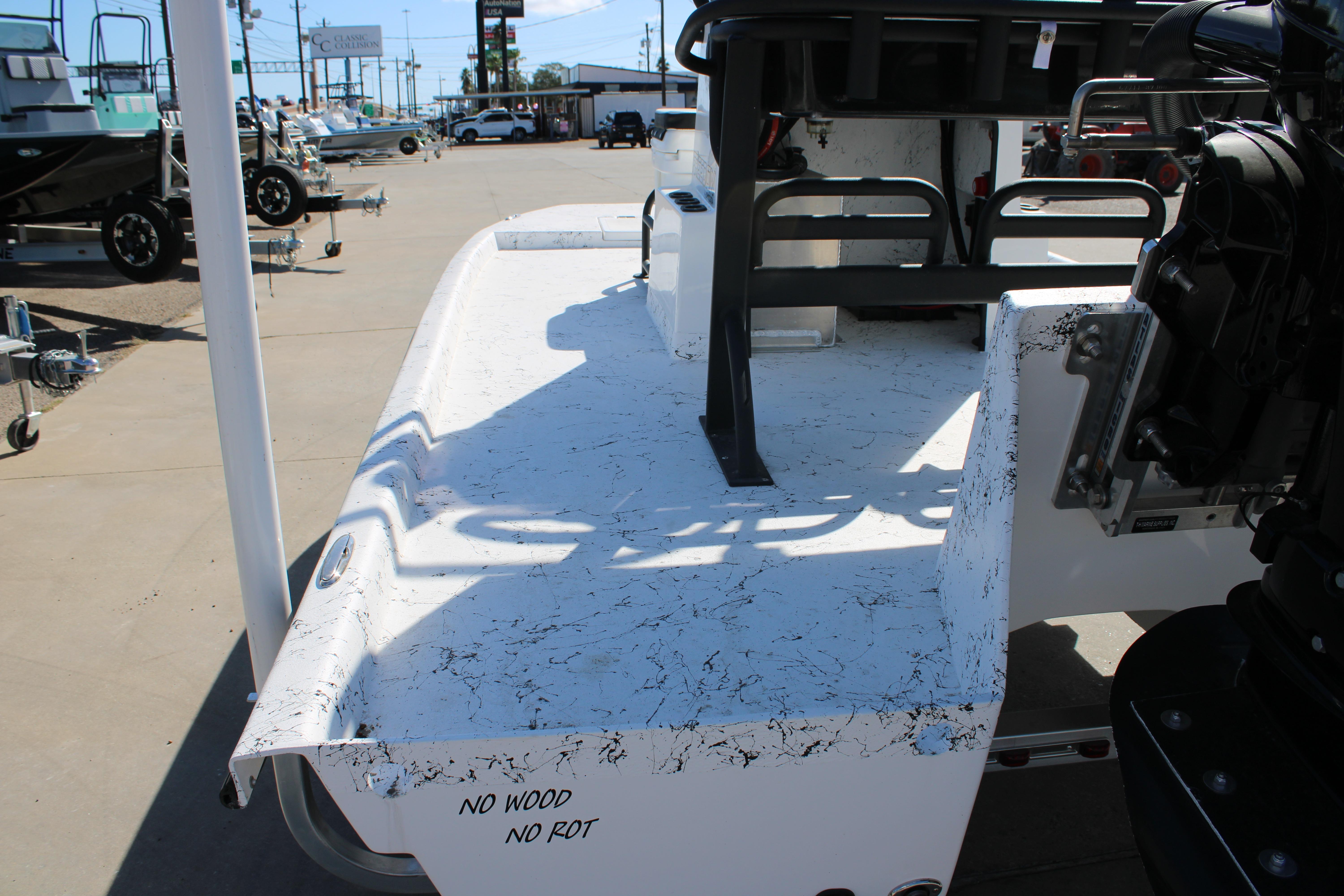 2026 Freedom Boats Chiquita with durable, rot-resistant design at a dealership.