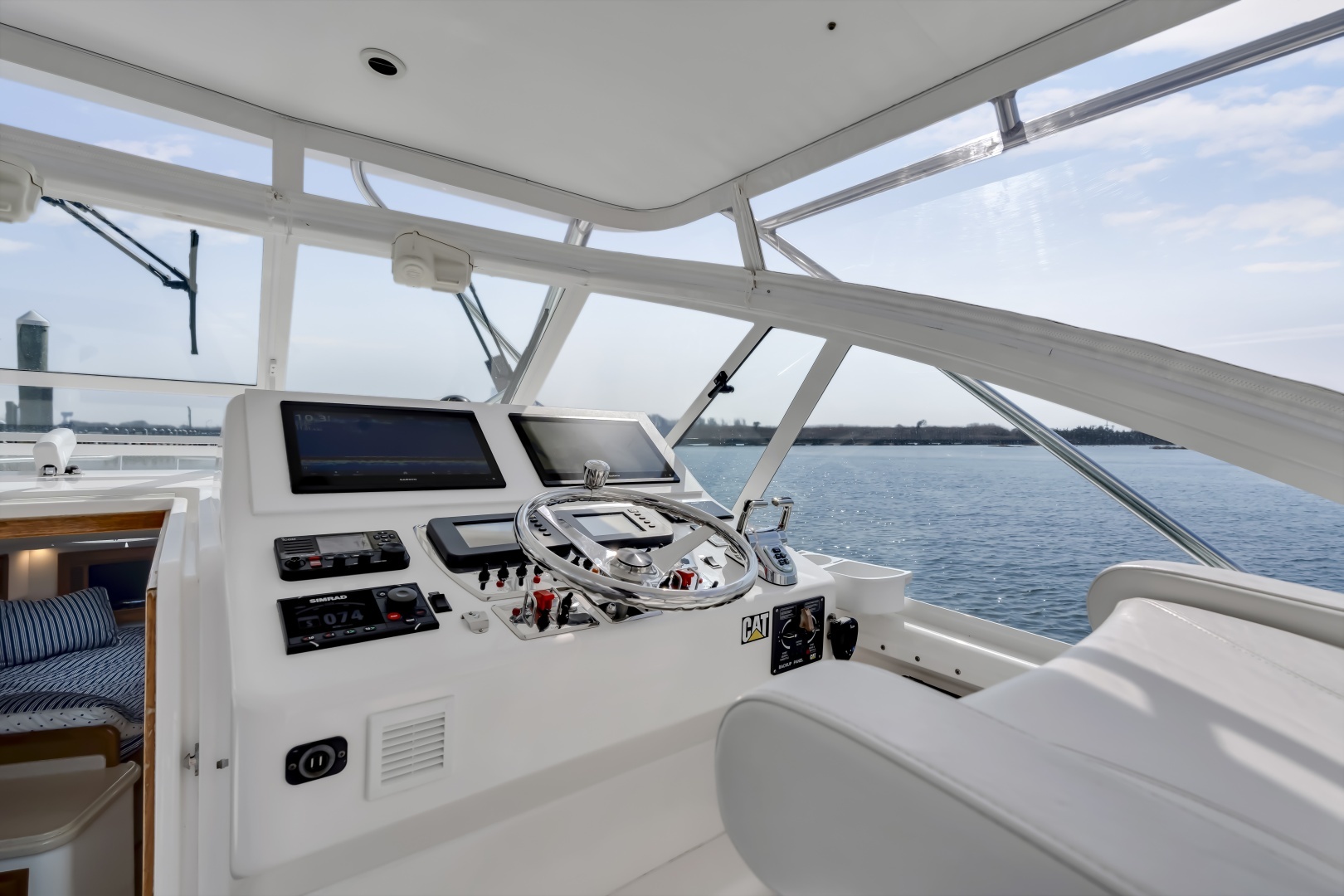 2005 Cabo 35 Express - Image 20