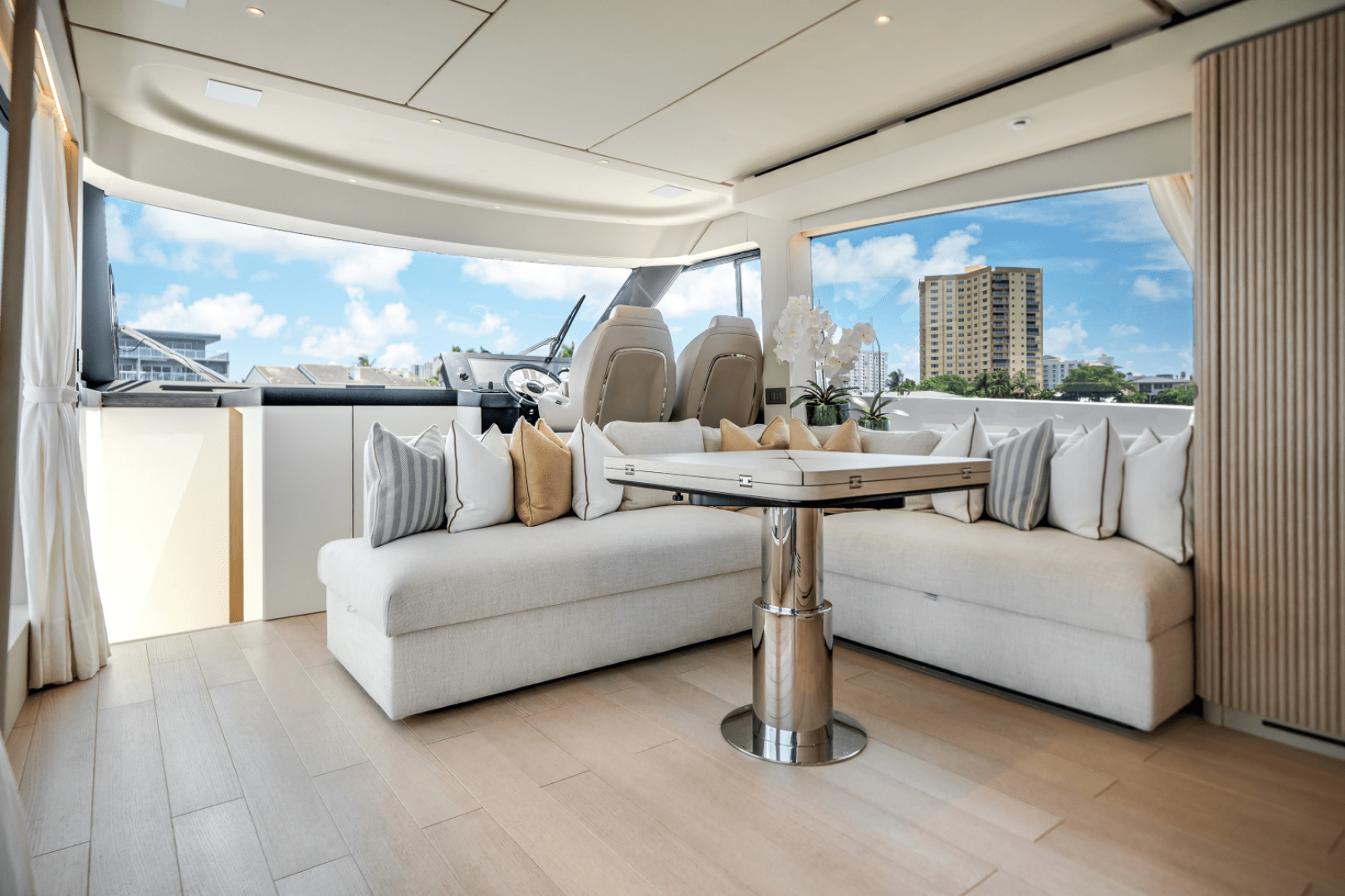 2025 Azimut Seadeck 6 - Image 31