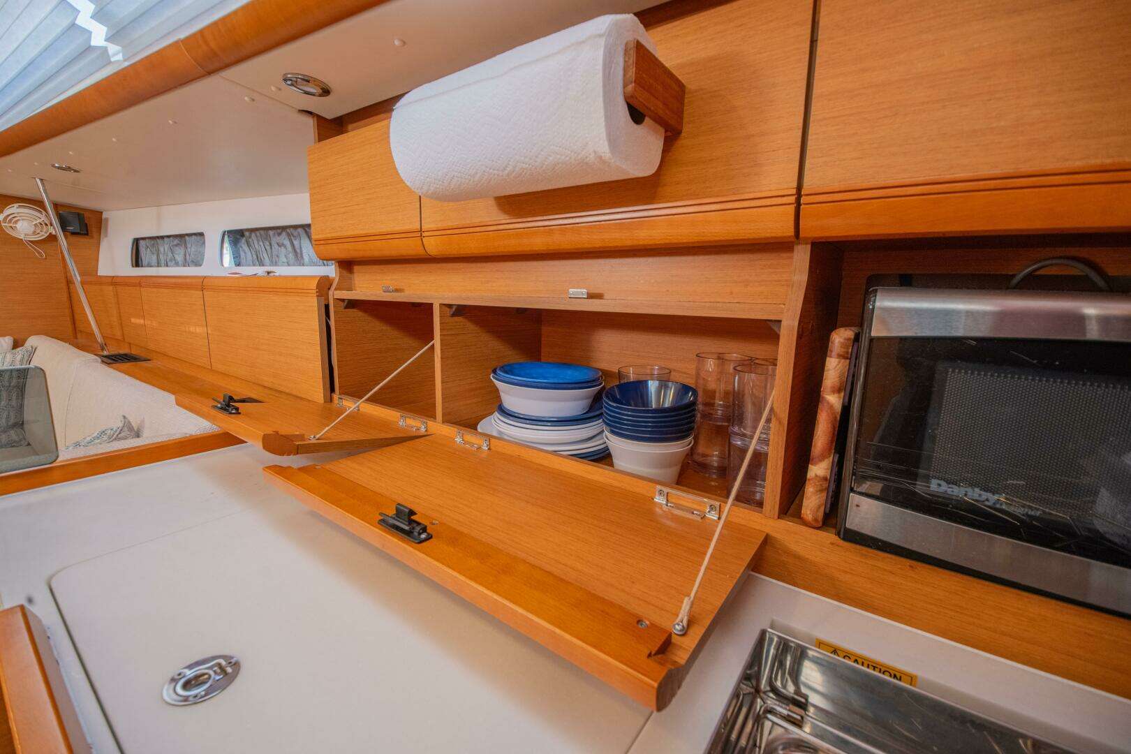 2016 Jeanneau 439 - Image 38