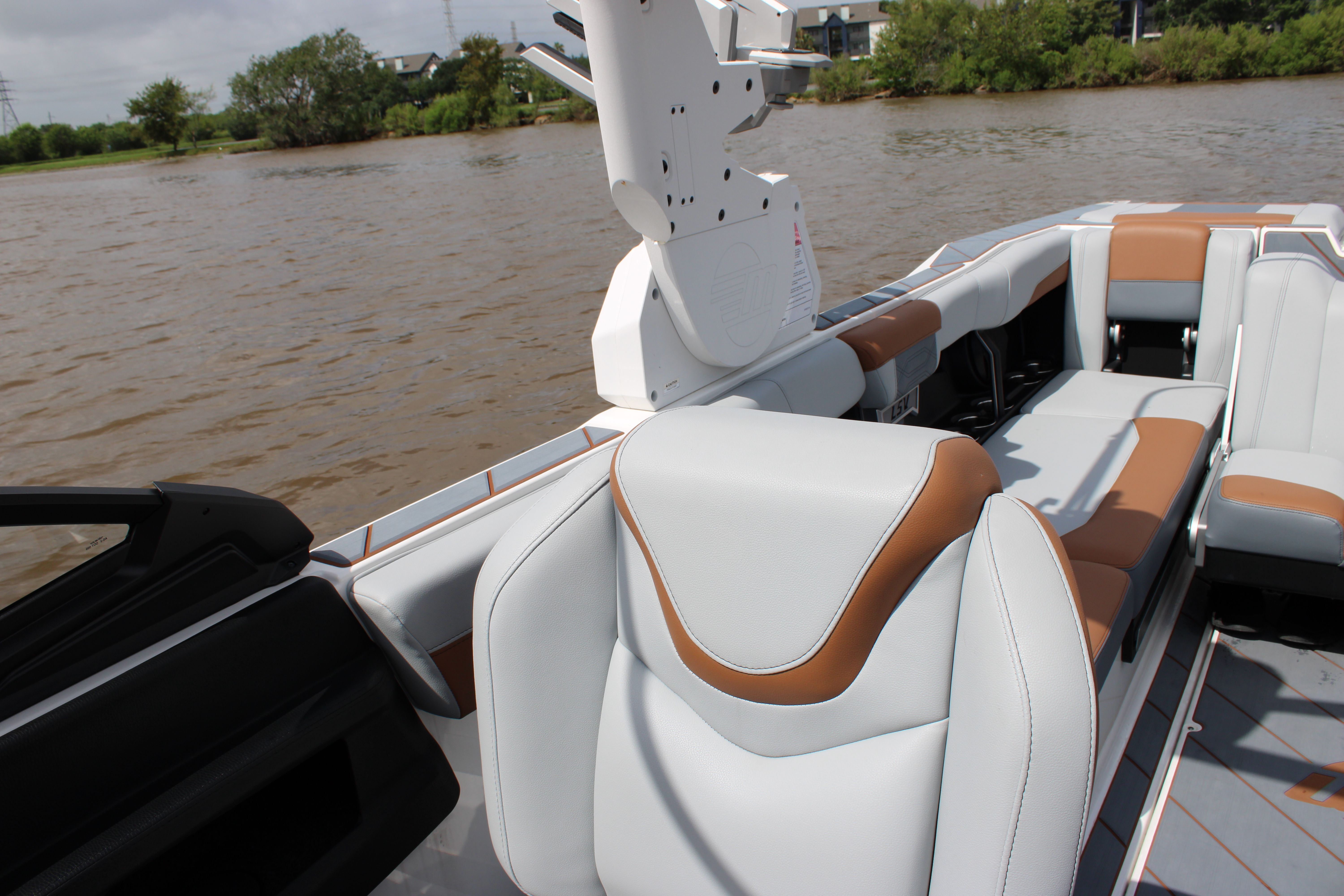 2024 Malibu 26LSV - 30