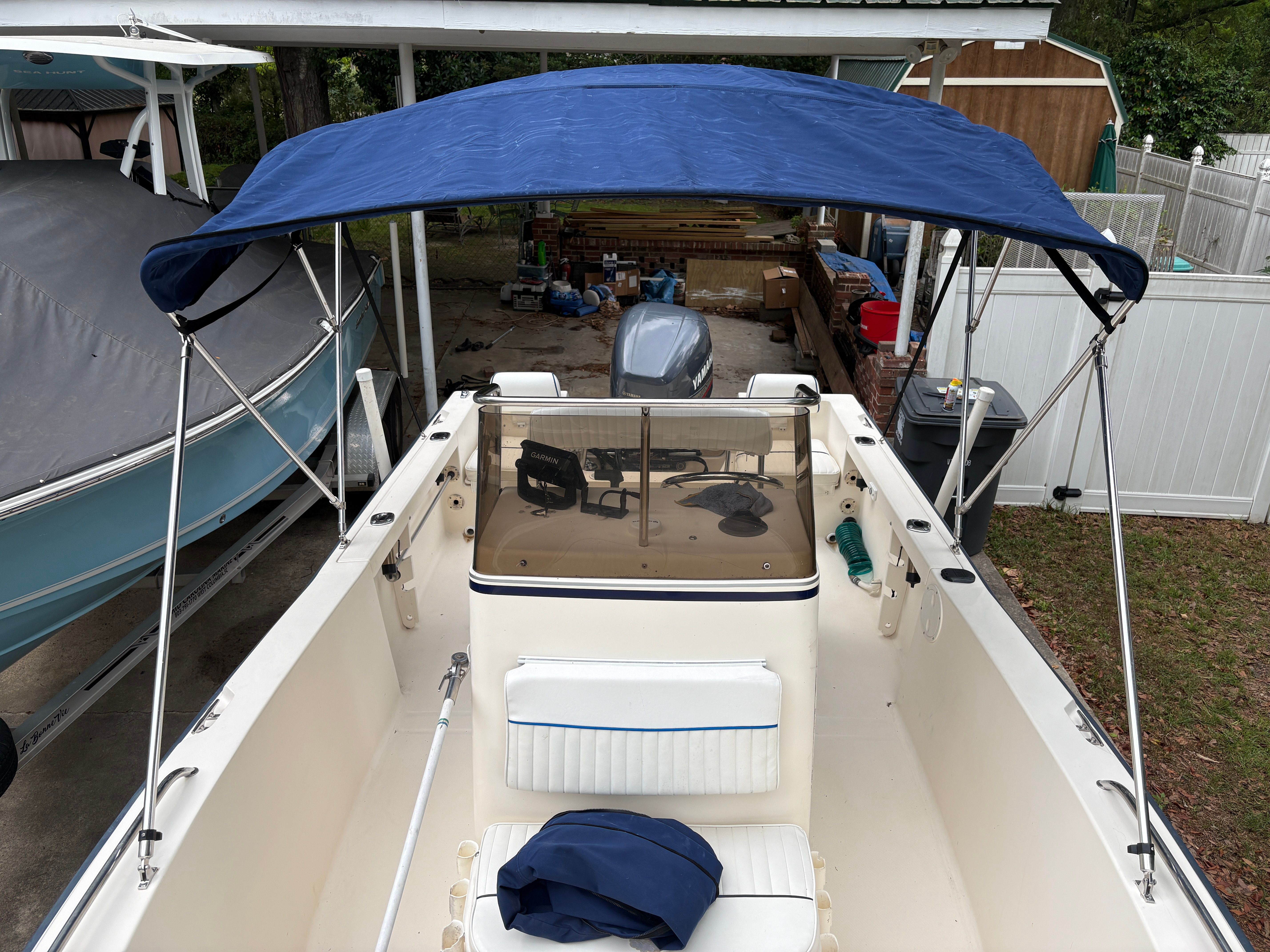 2002 Sea Hunt Tritan 202 - 13