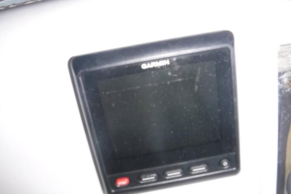 Garmin marine display on 1986 Fast Masthead Sloop Bowthruster yacht.