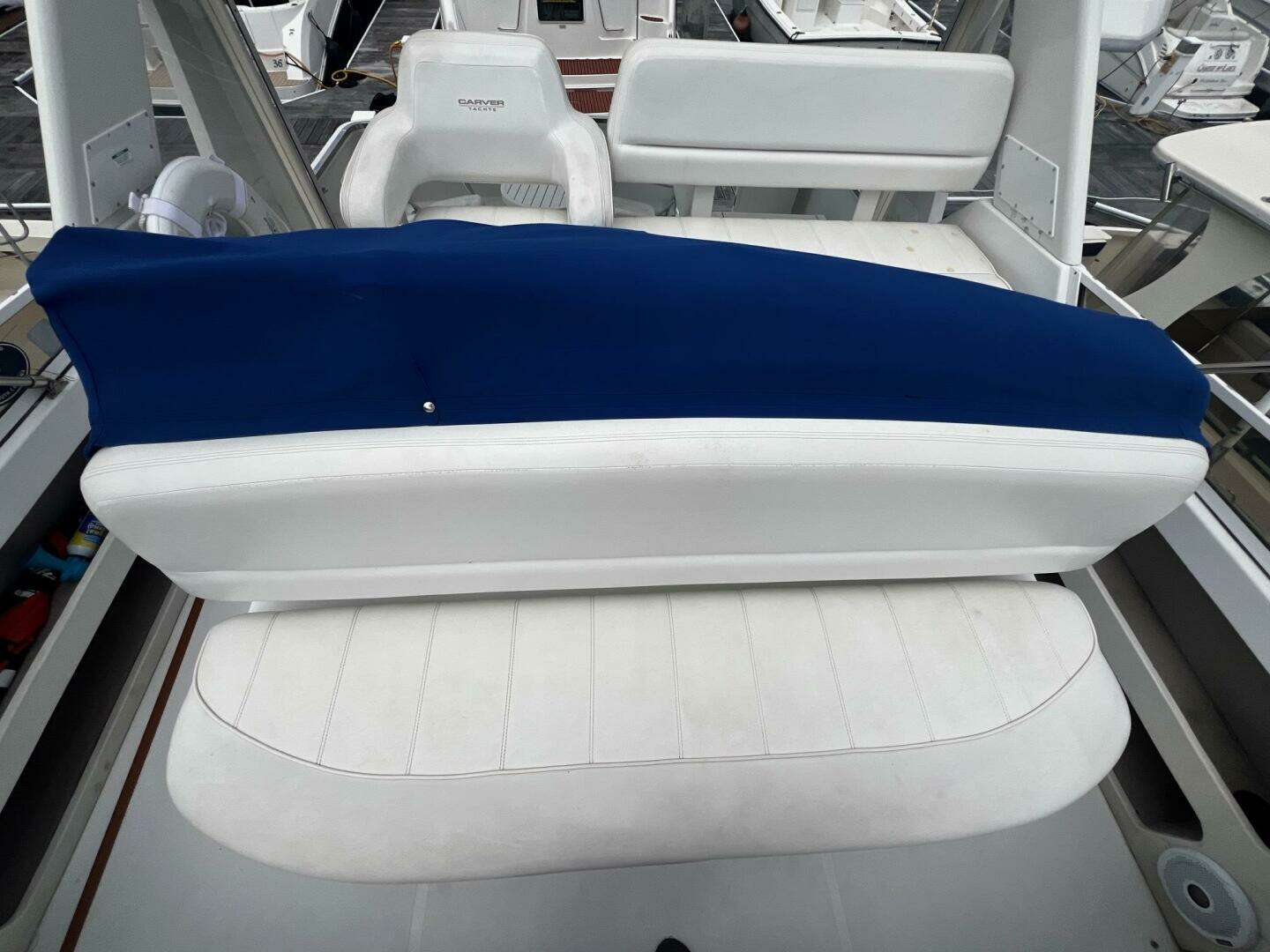 1999 Carver 356 Aft Cabin - Image 22