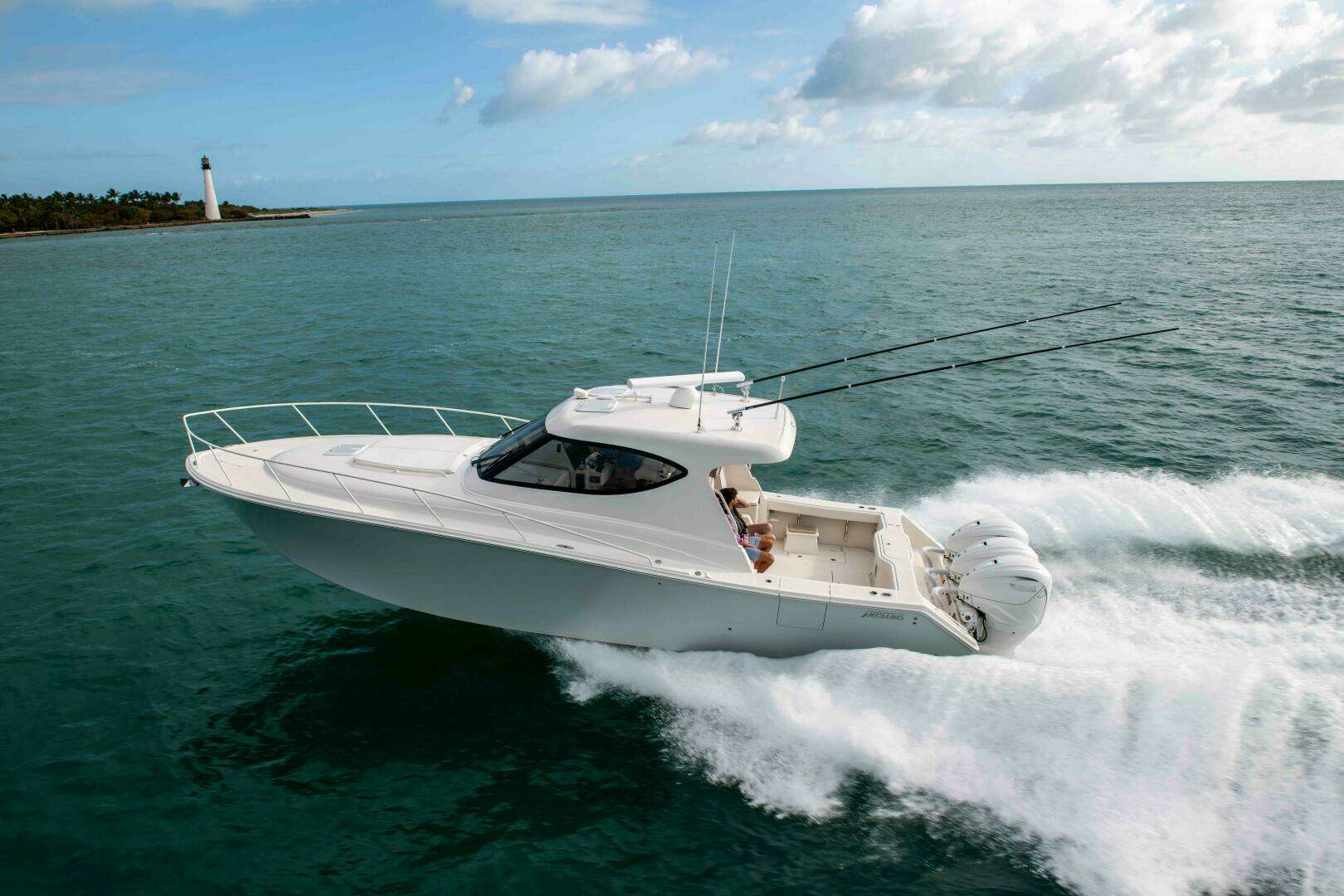 2026 Jupiter 41 Sport Bridge - Image 32