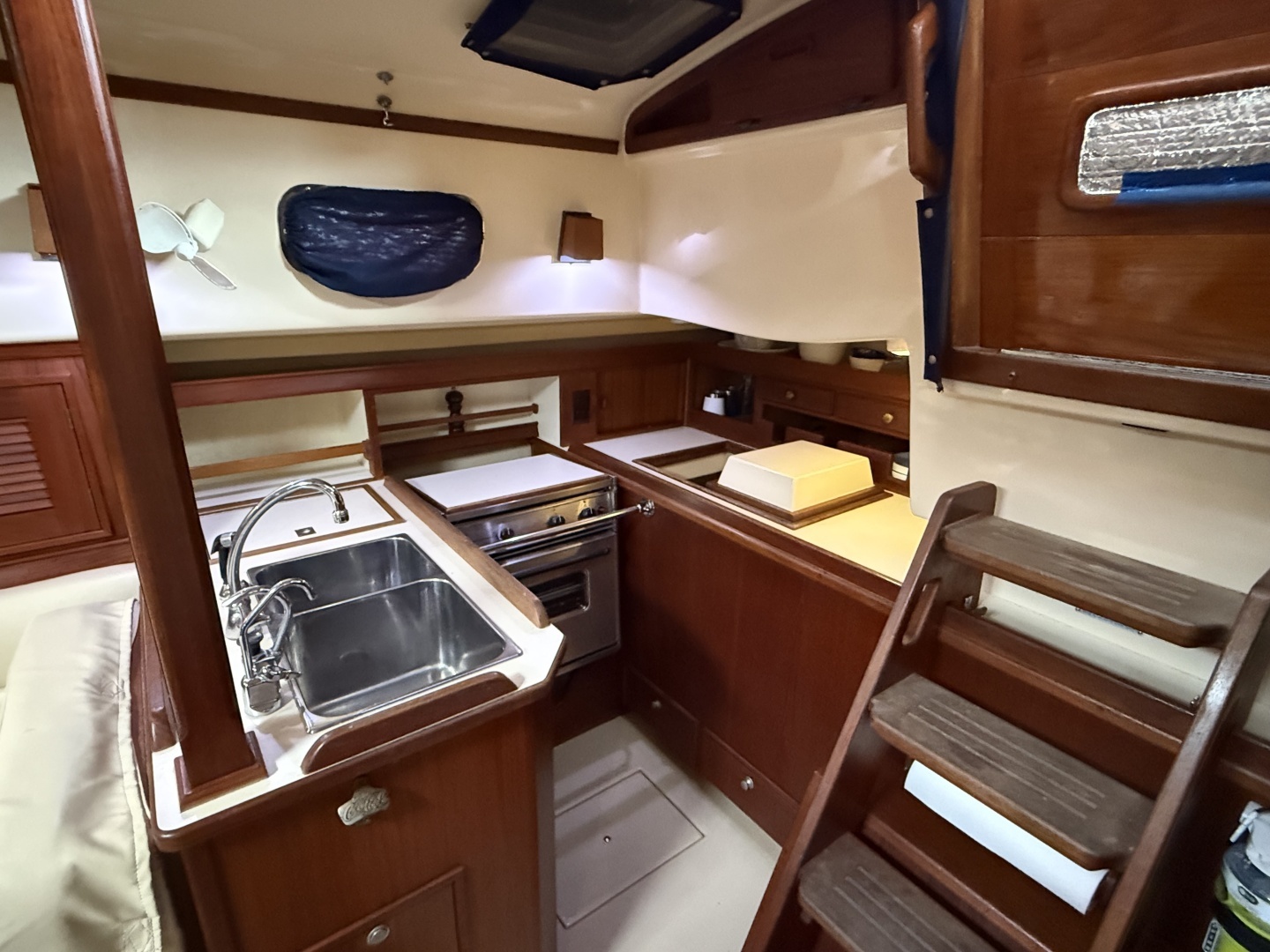 1997 Island Packet 350 - Image 18