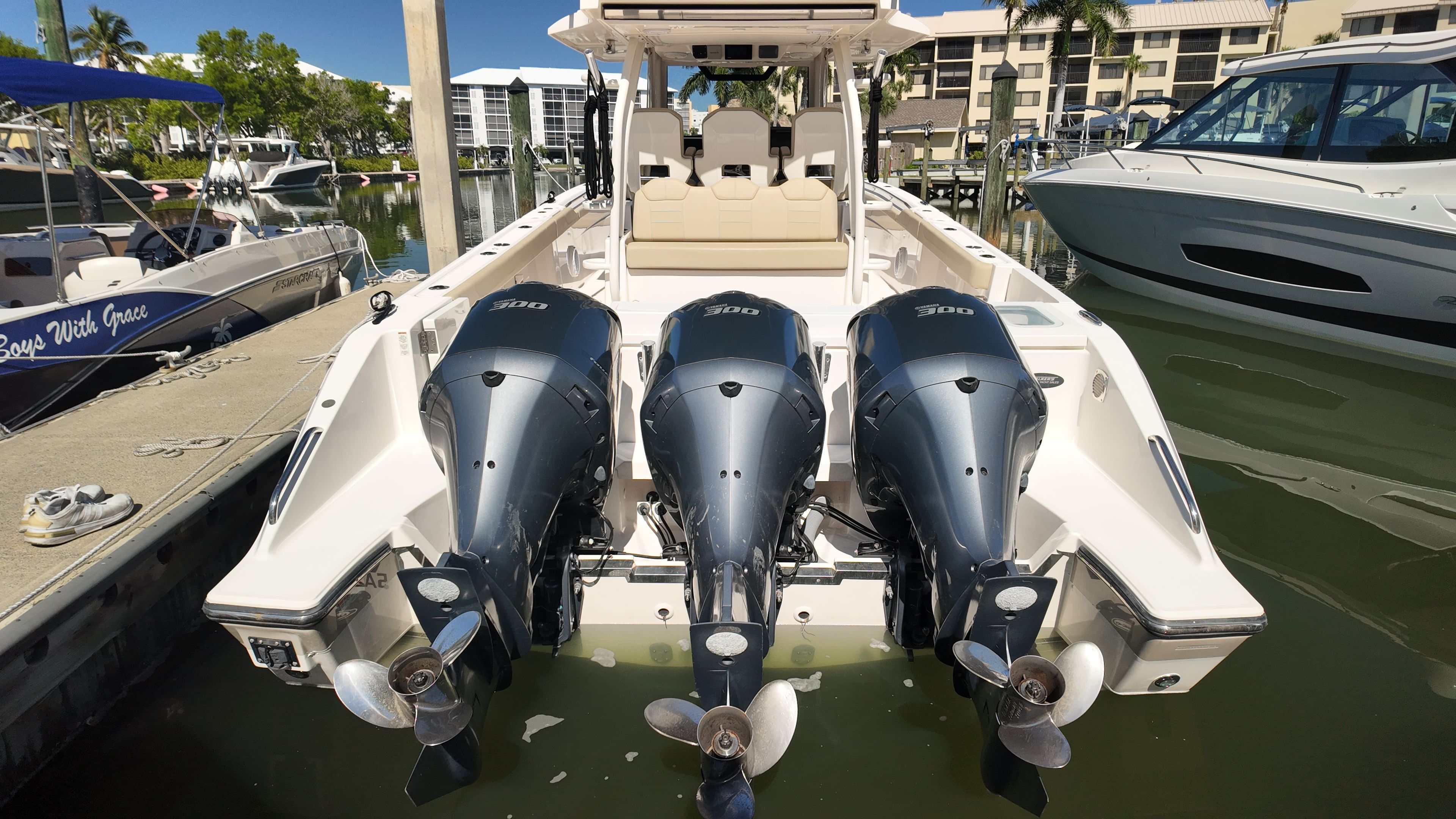 2019 PURSUIT 368 S - Image 34