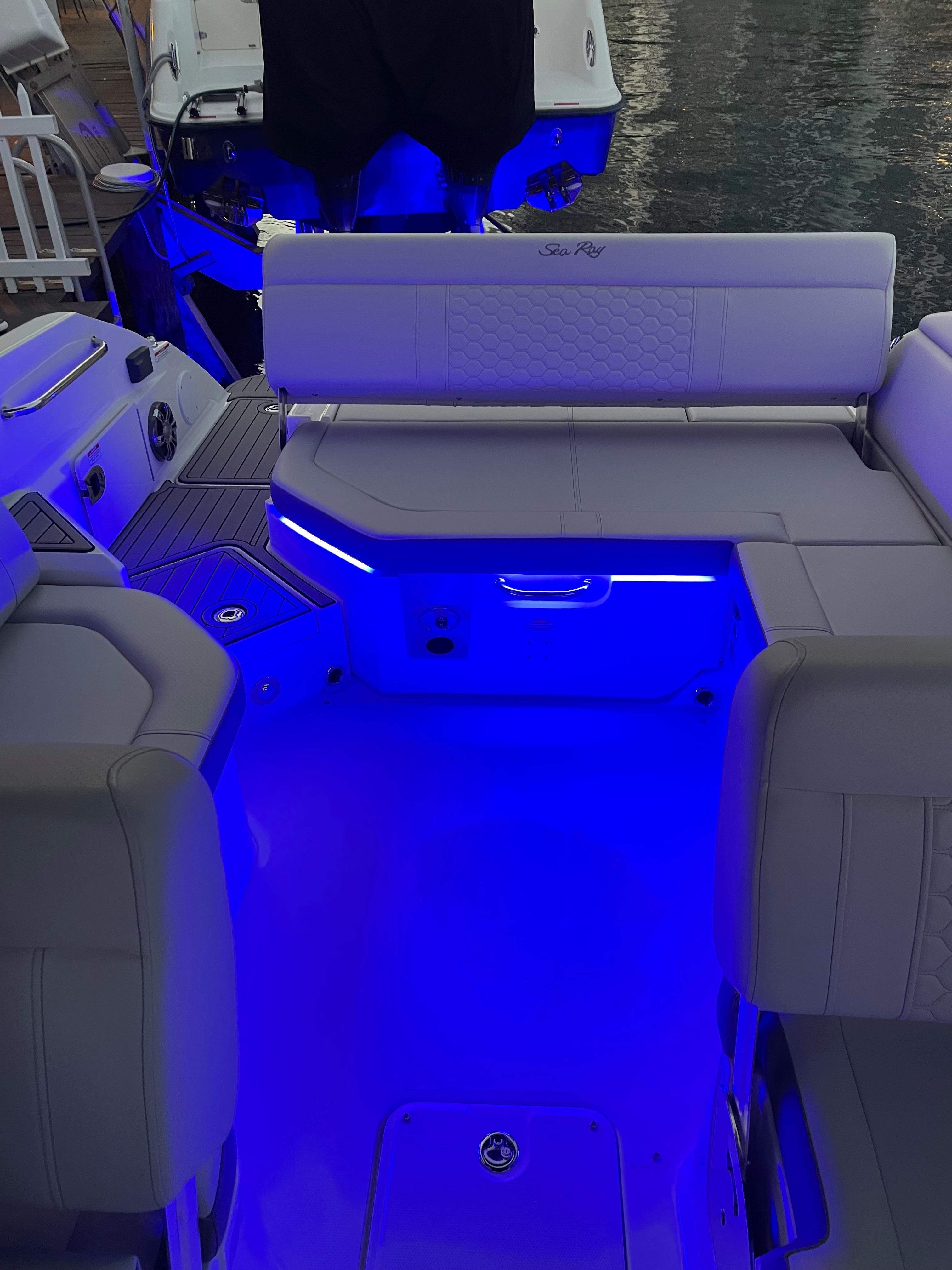 2022 Sea Ray SDX 250 - 9