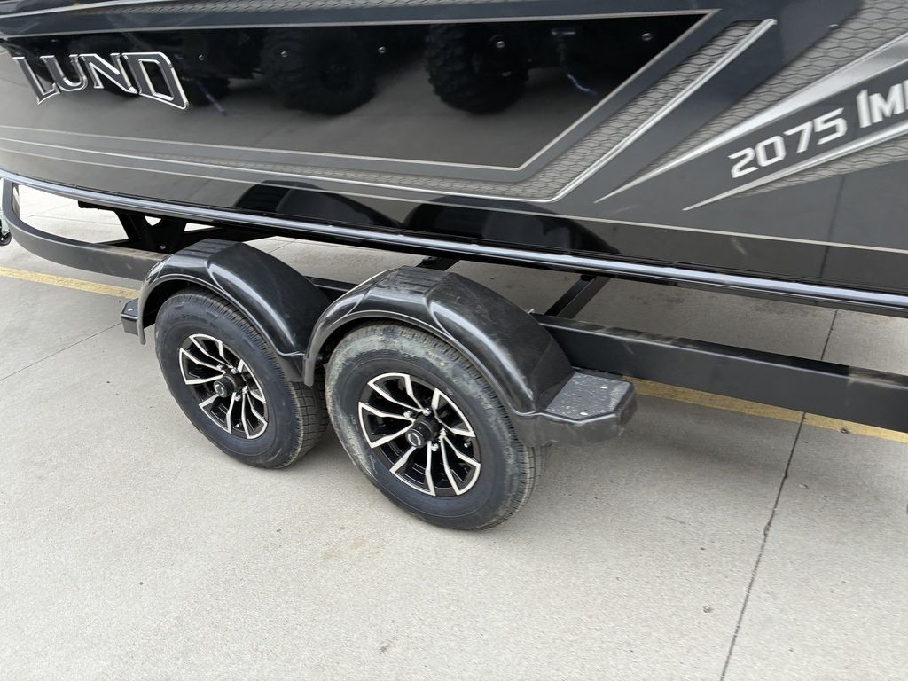 2026 Lund 2075 Impact XS - 12
