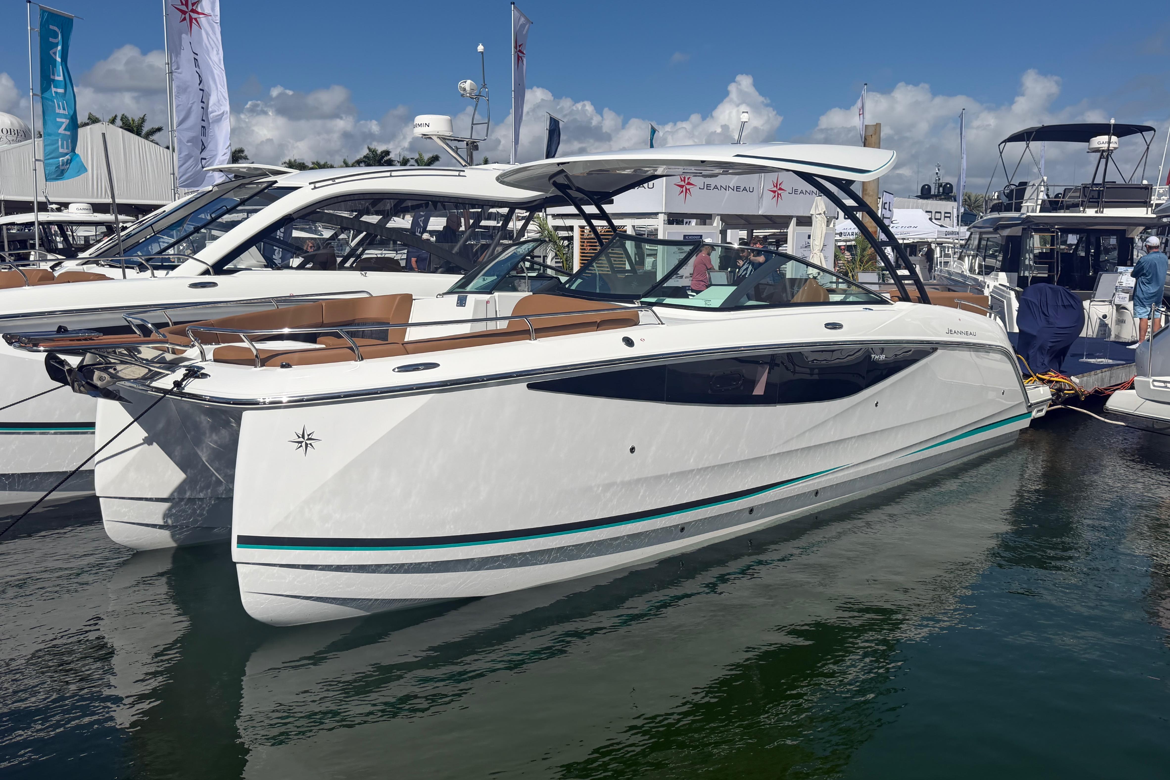 2026 Jeanneau TH33