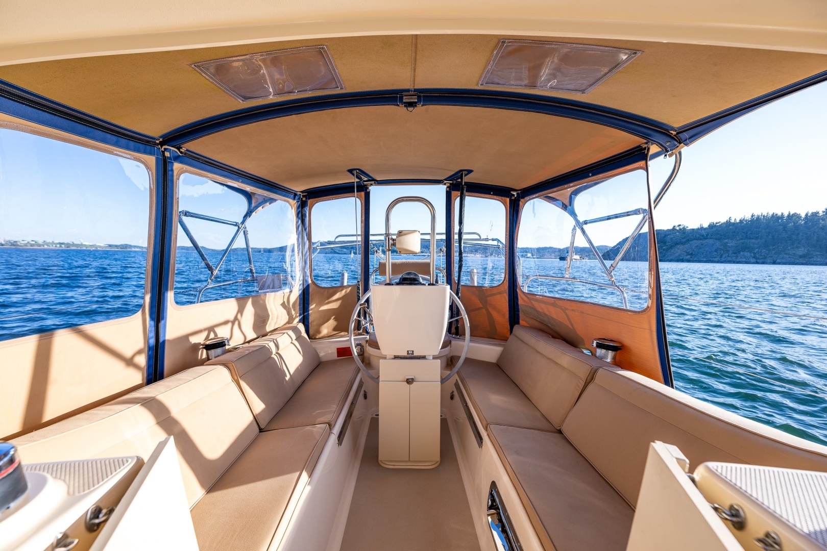 2020 Island Packet 349 - Image 38