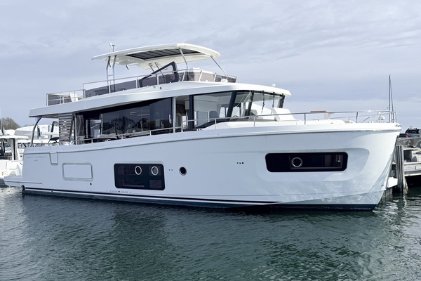 2026 Beneteau Swift Trawler 54