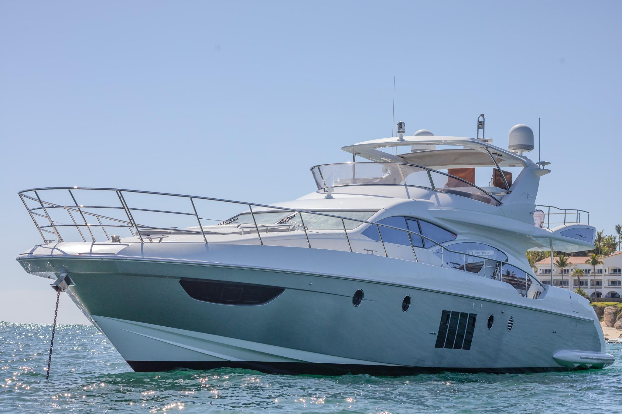2013 Azimut 70