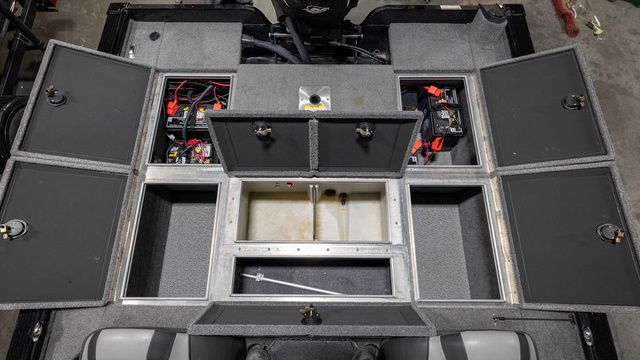 2018 Lund Pro-V Bass 2075 - 24