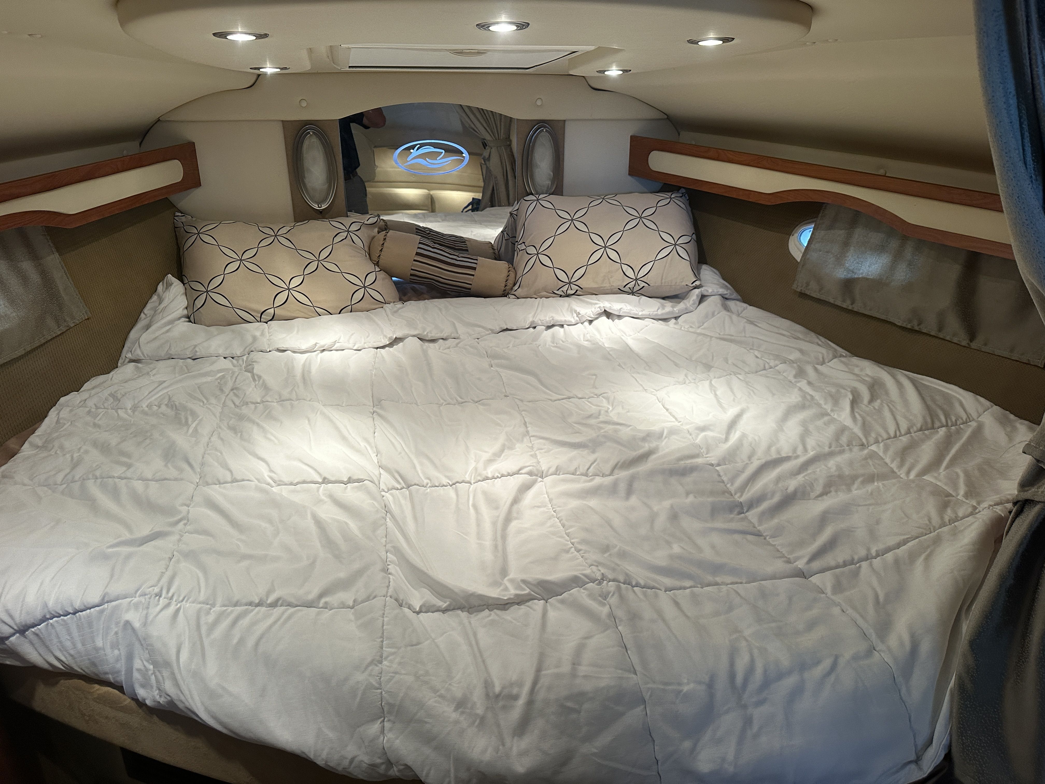 2008 Rinker 330 Express Cruiser - 2