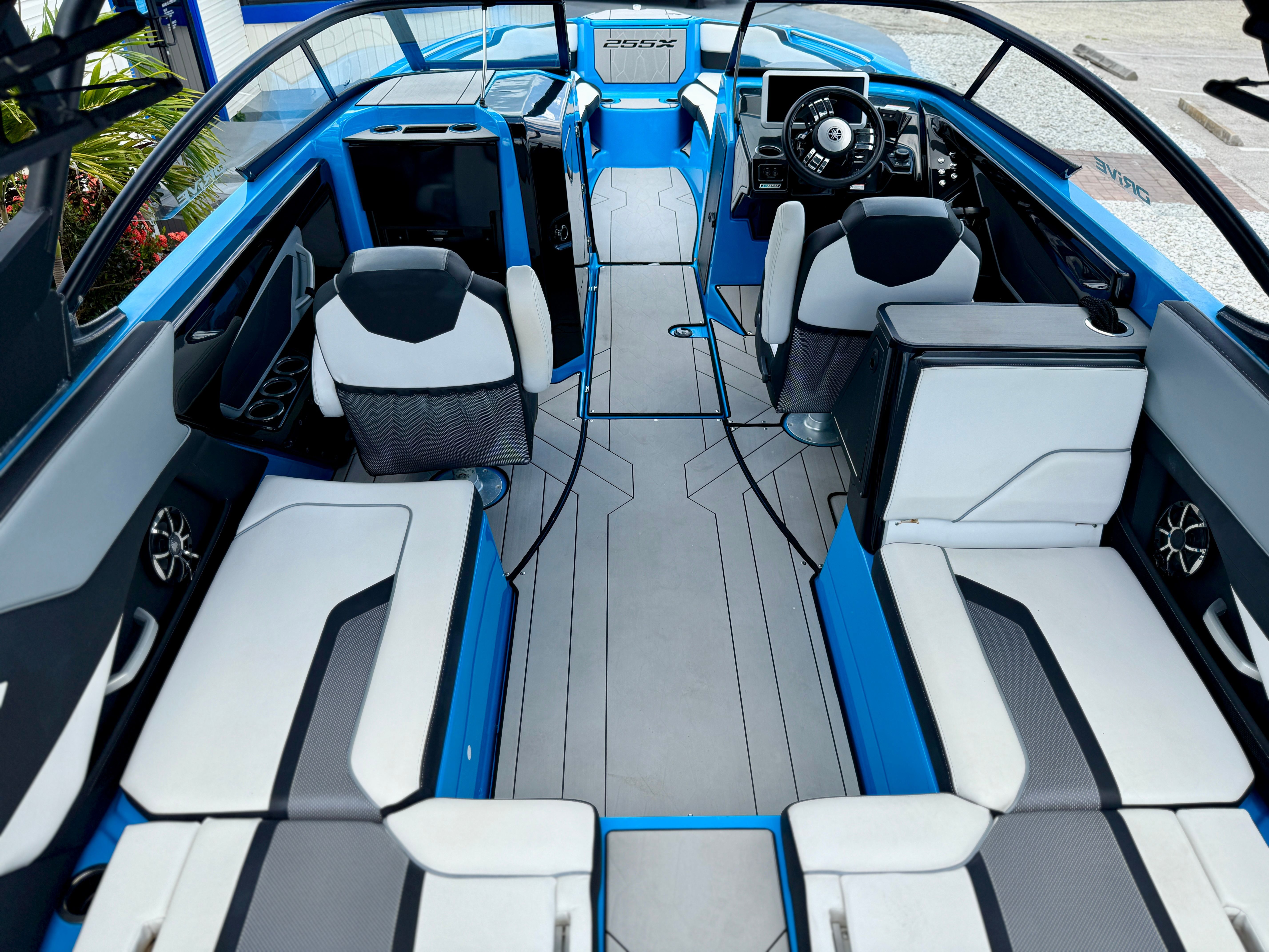 2021 YAMAHA 255 XD - Image 33
