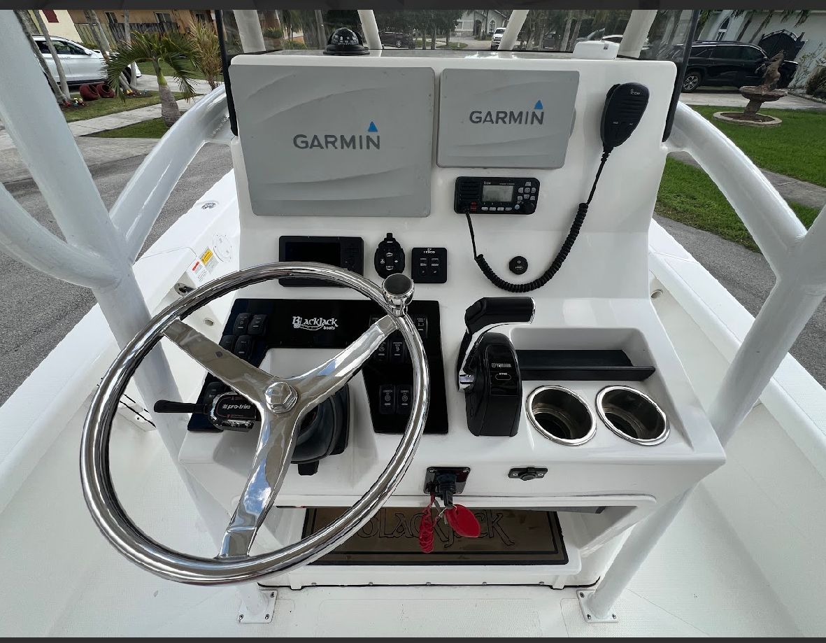 2019 K2 Marine blackjack 256 - 3